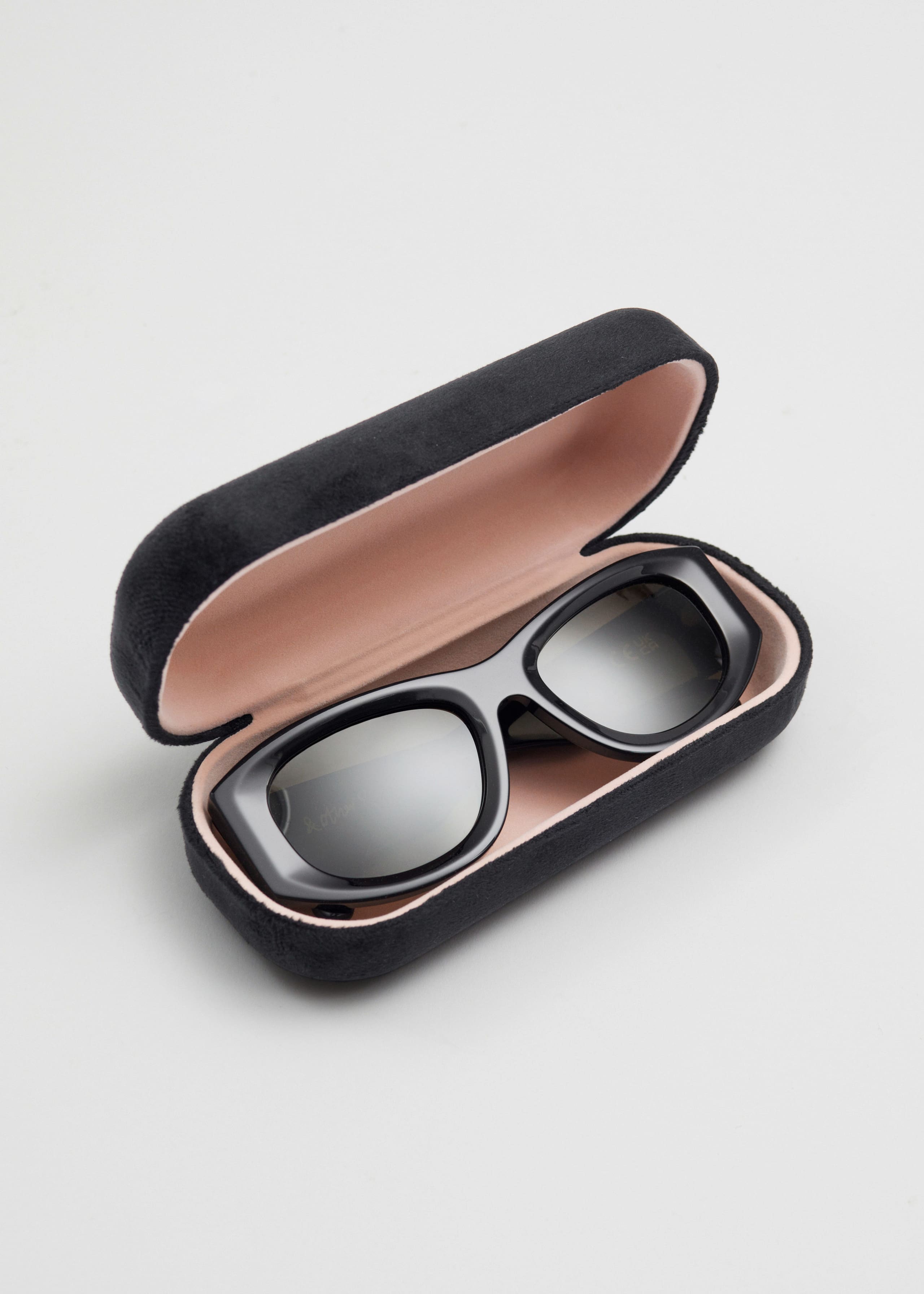 SportySilhouetteAcetateSunglasses - Black - Natura morta