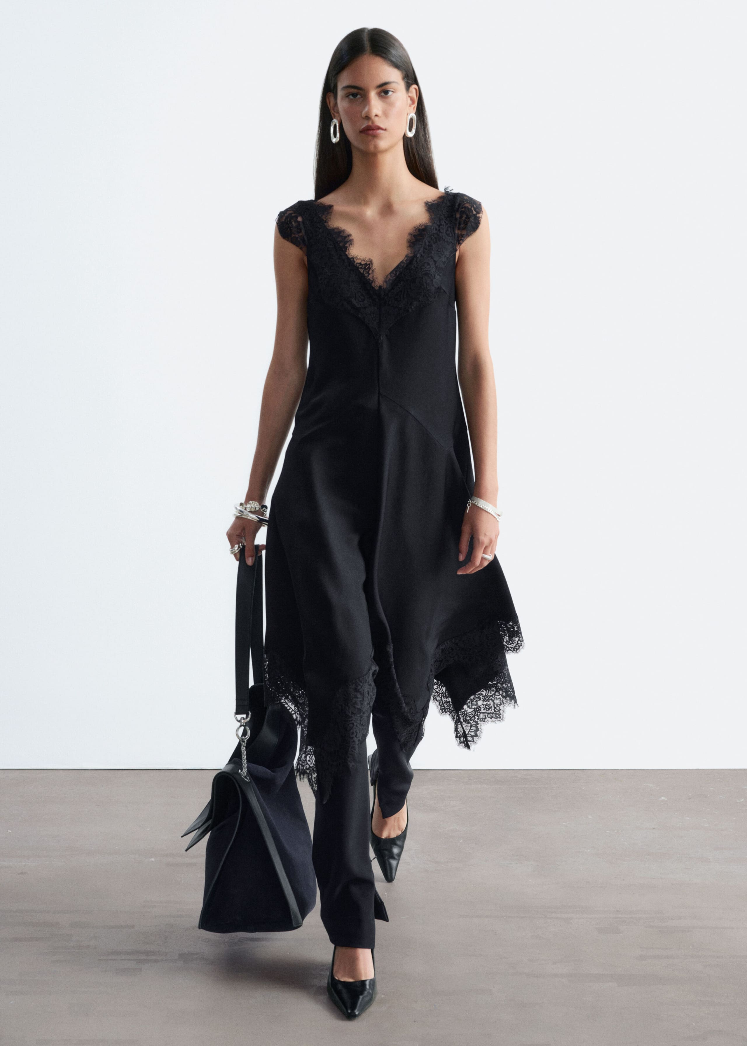 Robe midi à bordures en dentelle - Noir - Lookbook