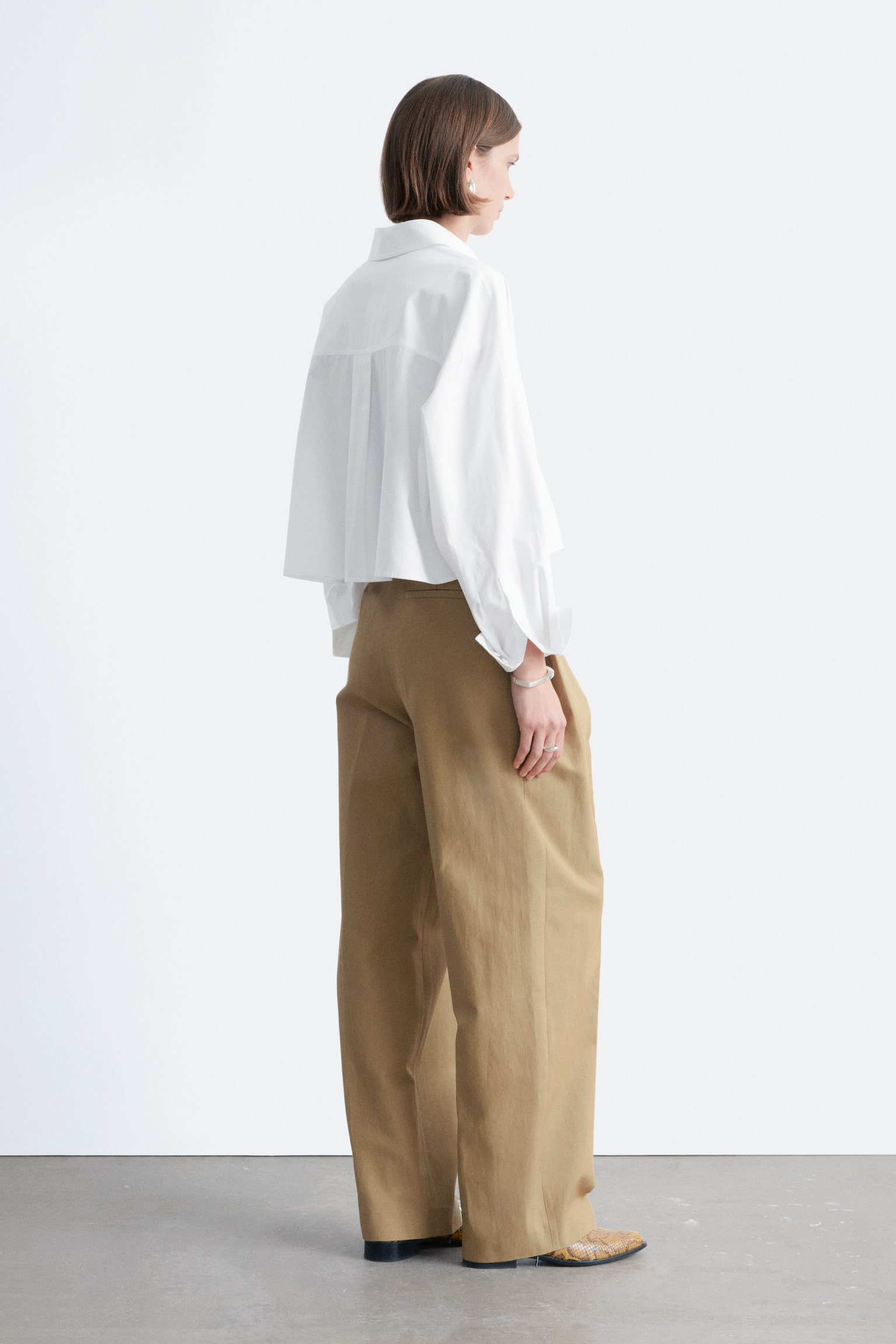 Chemise courte oversize en coton - Blanc/Rose pastel/Noir/Beige/Rayures bleues - 7