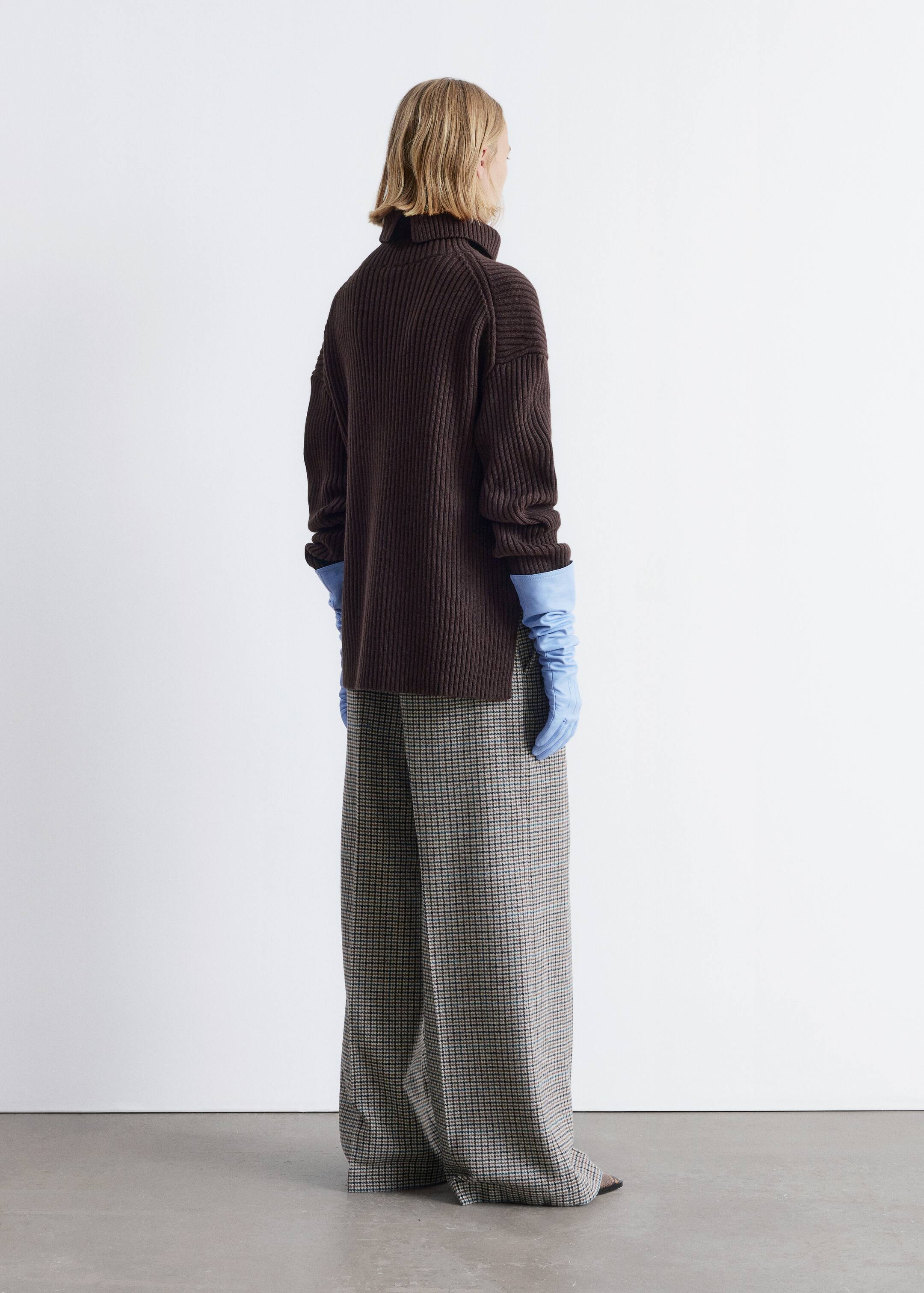 Größeres Bild anzeigen: Strickpullover aus Wolle mit Rollkragen - Braun - Ladies | H&M AT 5