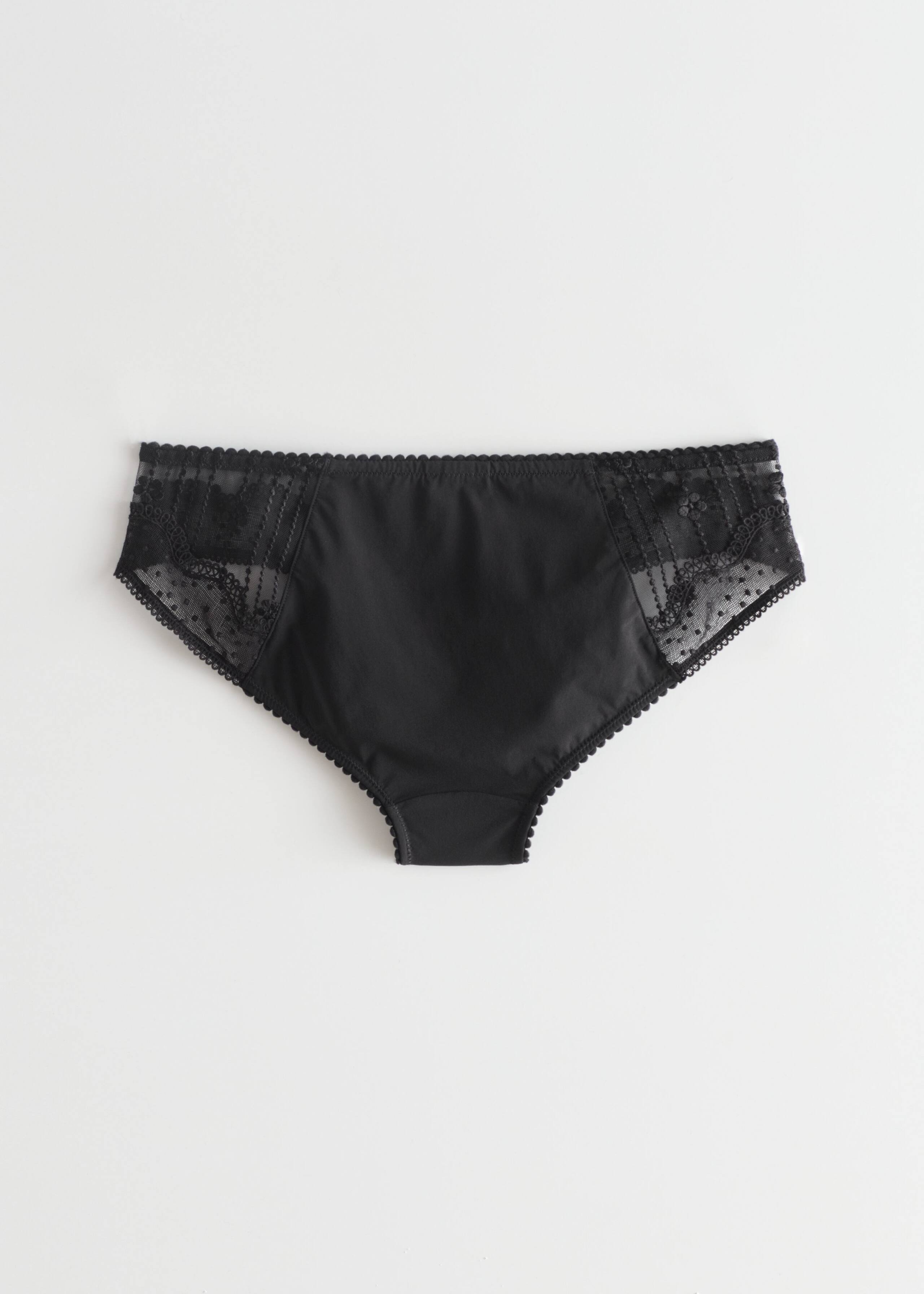 Scalloped Lace Briefs - Black - Natura morta