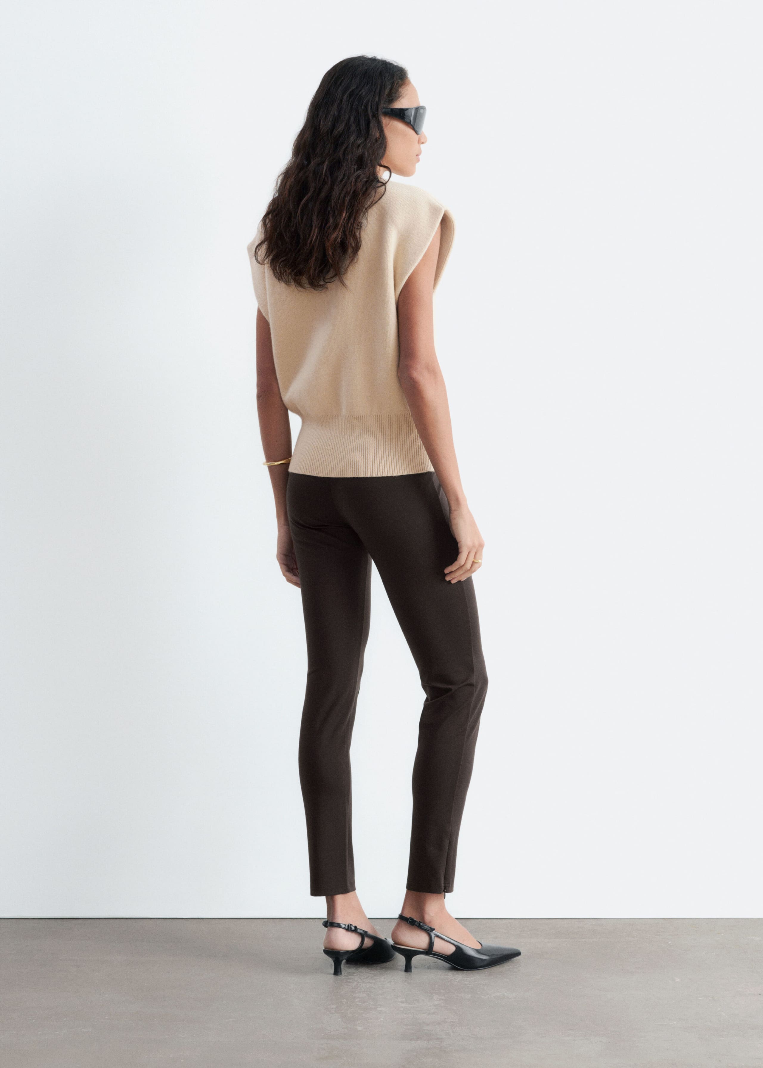 Jersey Pintuck Leggings - Dark Brown - Lookbook