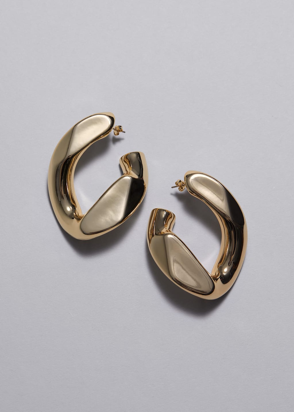 Twist Hoop Earrings - Gold - Still Life