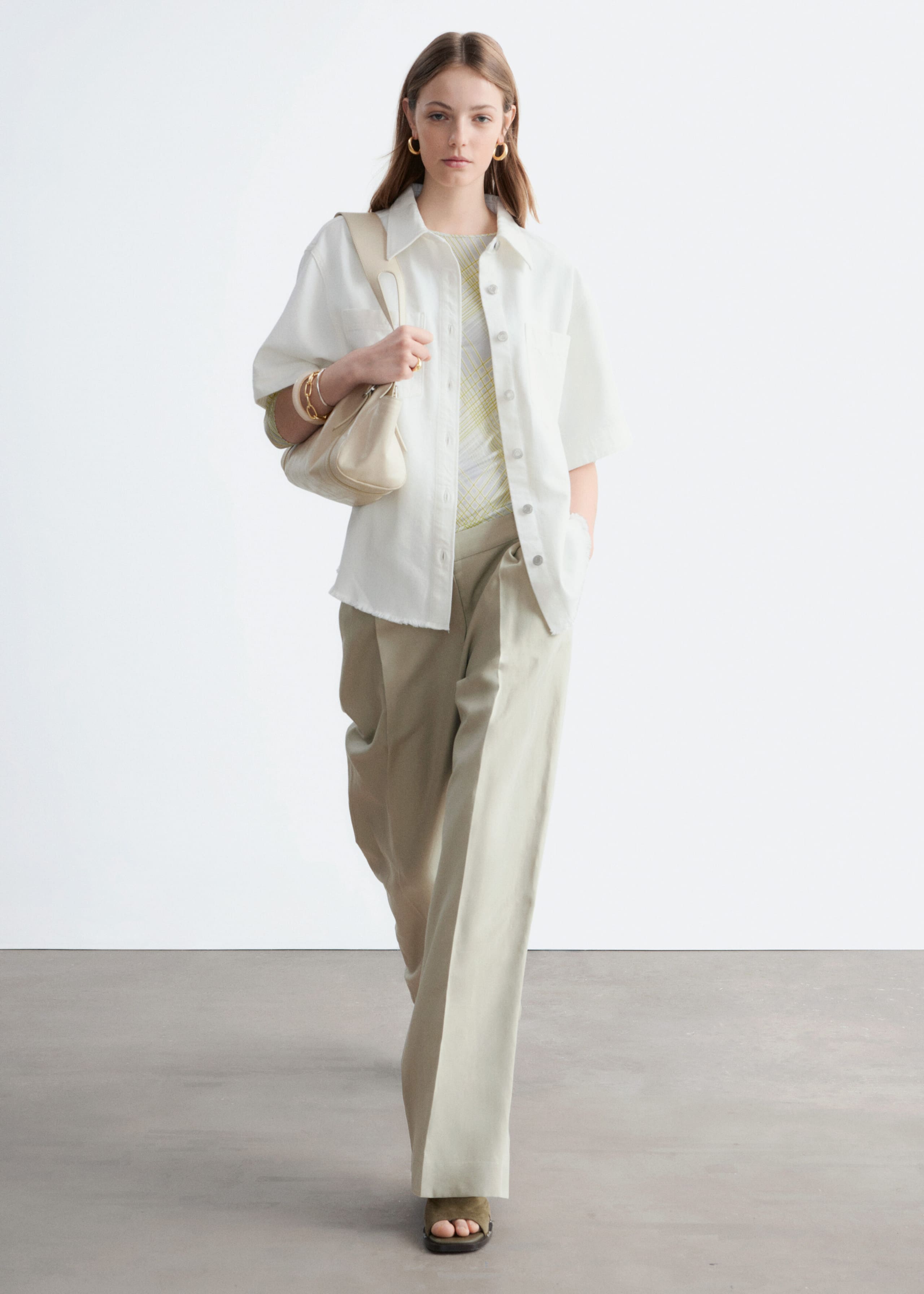 Relaxed Short-Sleeve Denim Shirt - White - Lookbook