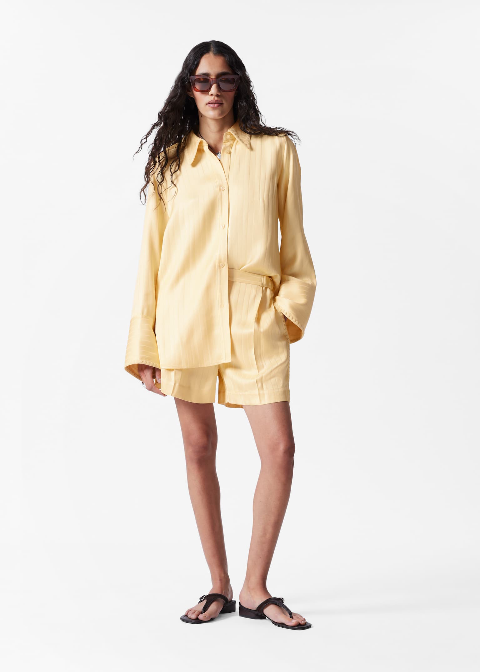 Short jacquard à plis marqués - Jaune clair