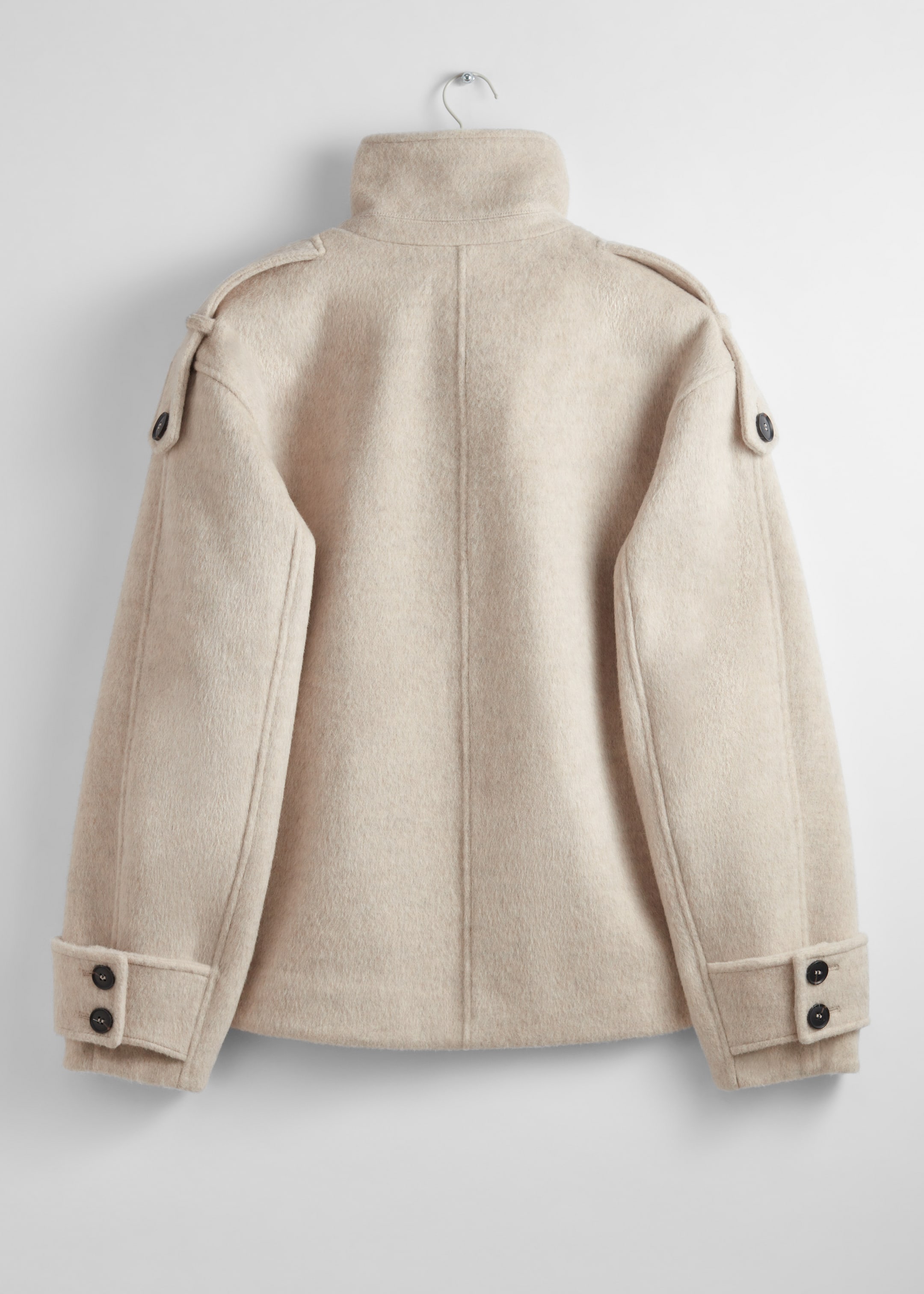 Näytä suurempi kuva: Kaksirivinen villakangastakki - Vaaleanbeige - NAISET | H&M FI 2