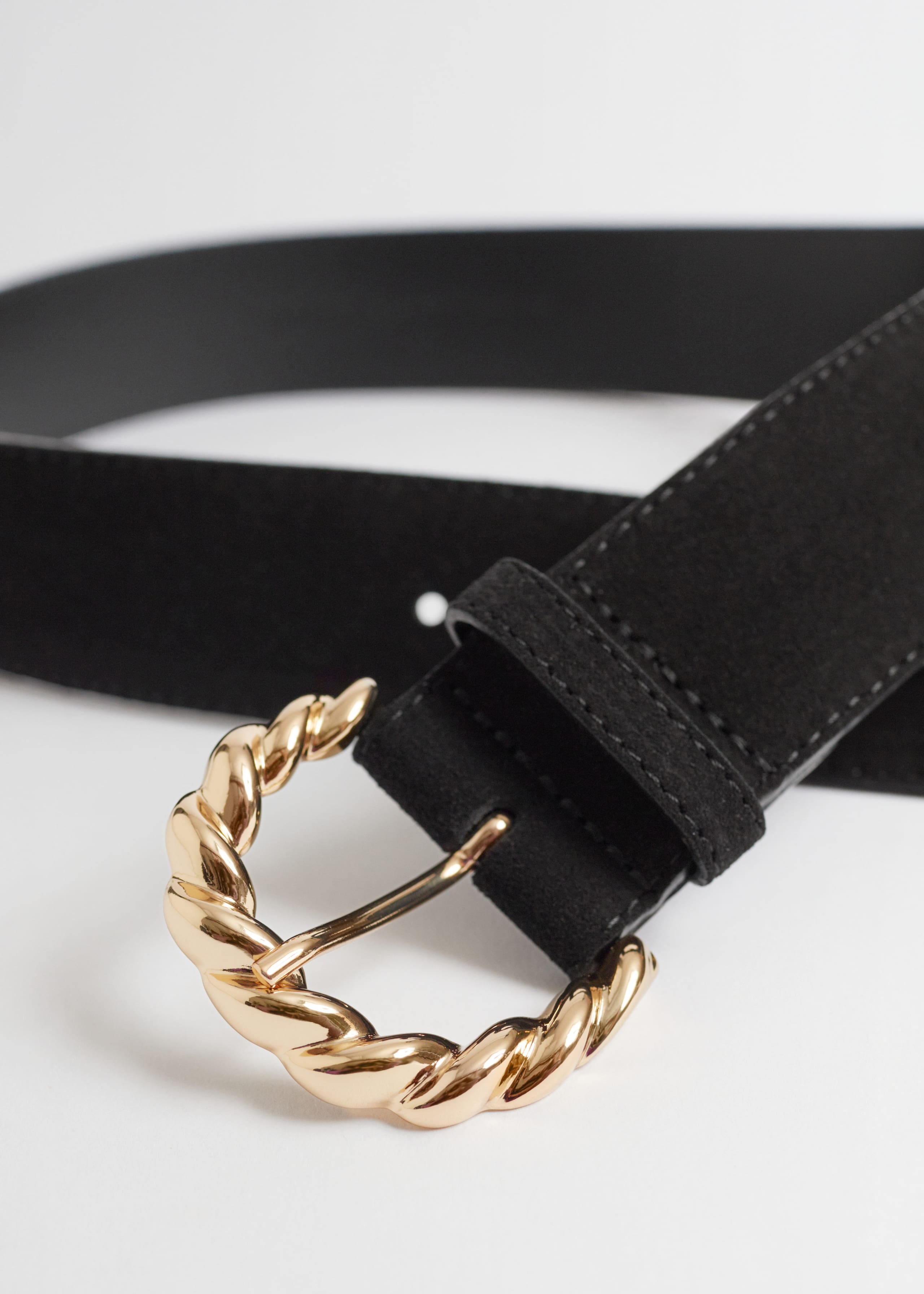 Braid Buckle Leather Belt - {{variantName}} - Descriptive Detail