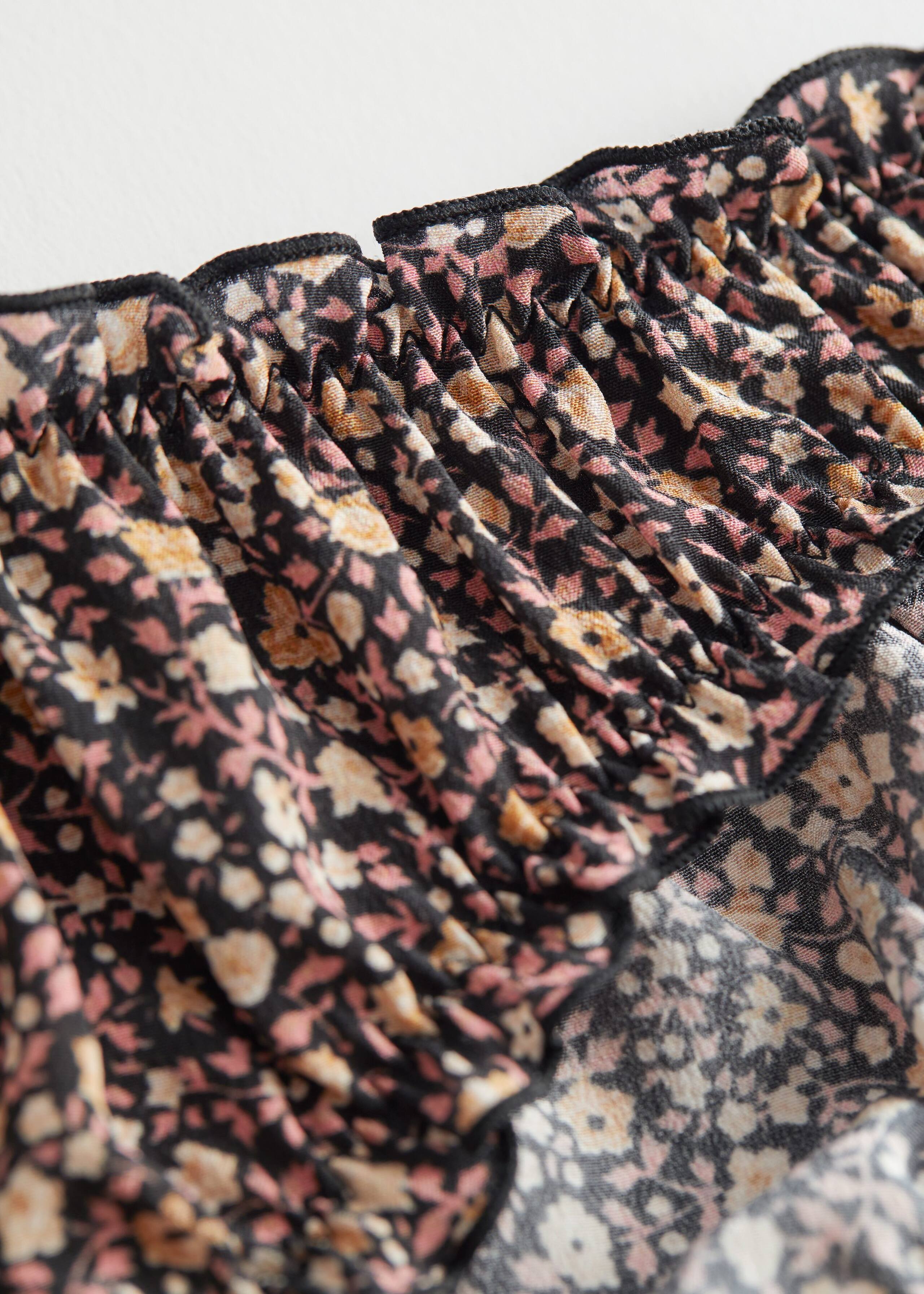 Frilled Silk Briefs - {{variantName}} - Descriptive Detail