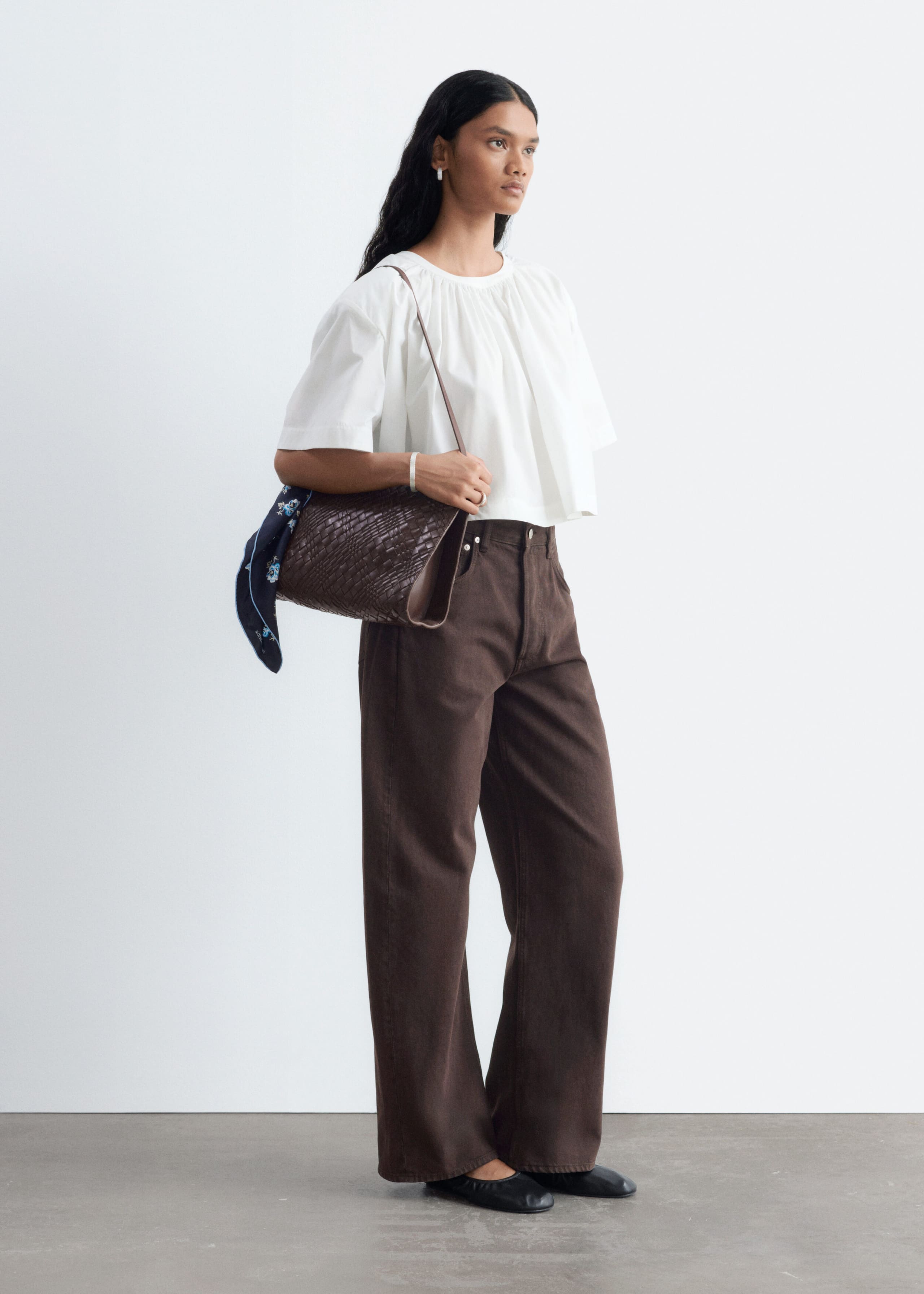 Gathered Cotton Crop Blouse - White - Lookbook