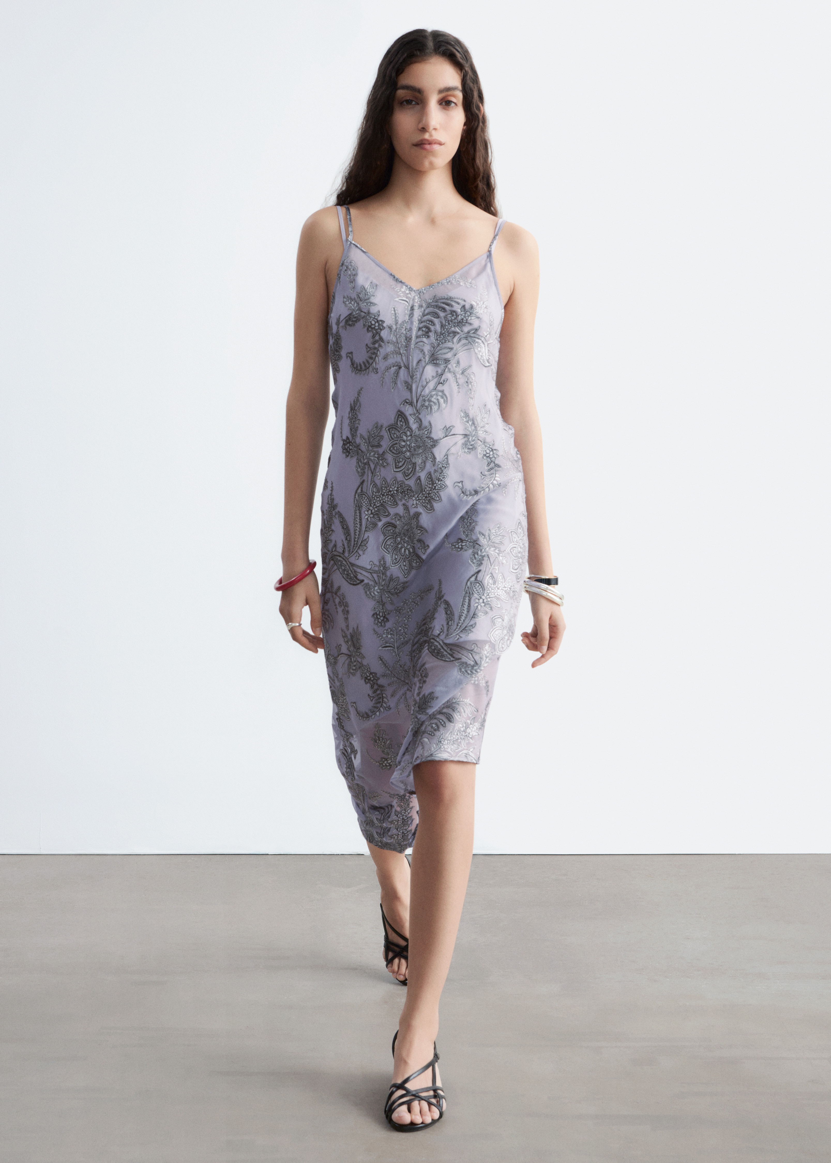 Geblümtes Midi-Trägerkleid - Grau/Geblümt