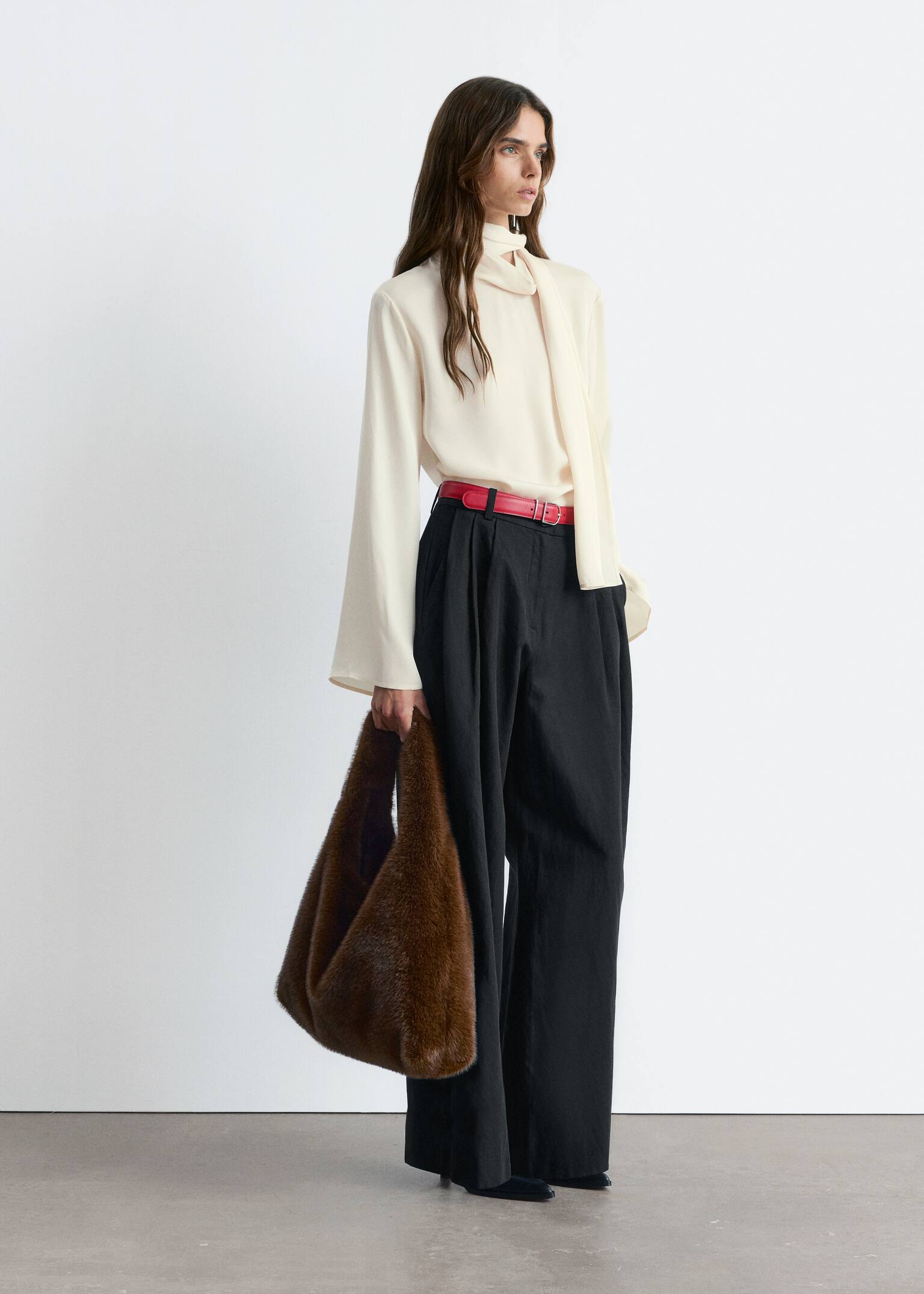 Pantalon large - Noir/Couleur crème - 4