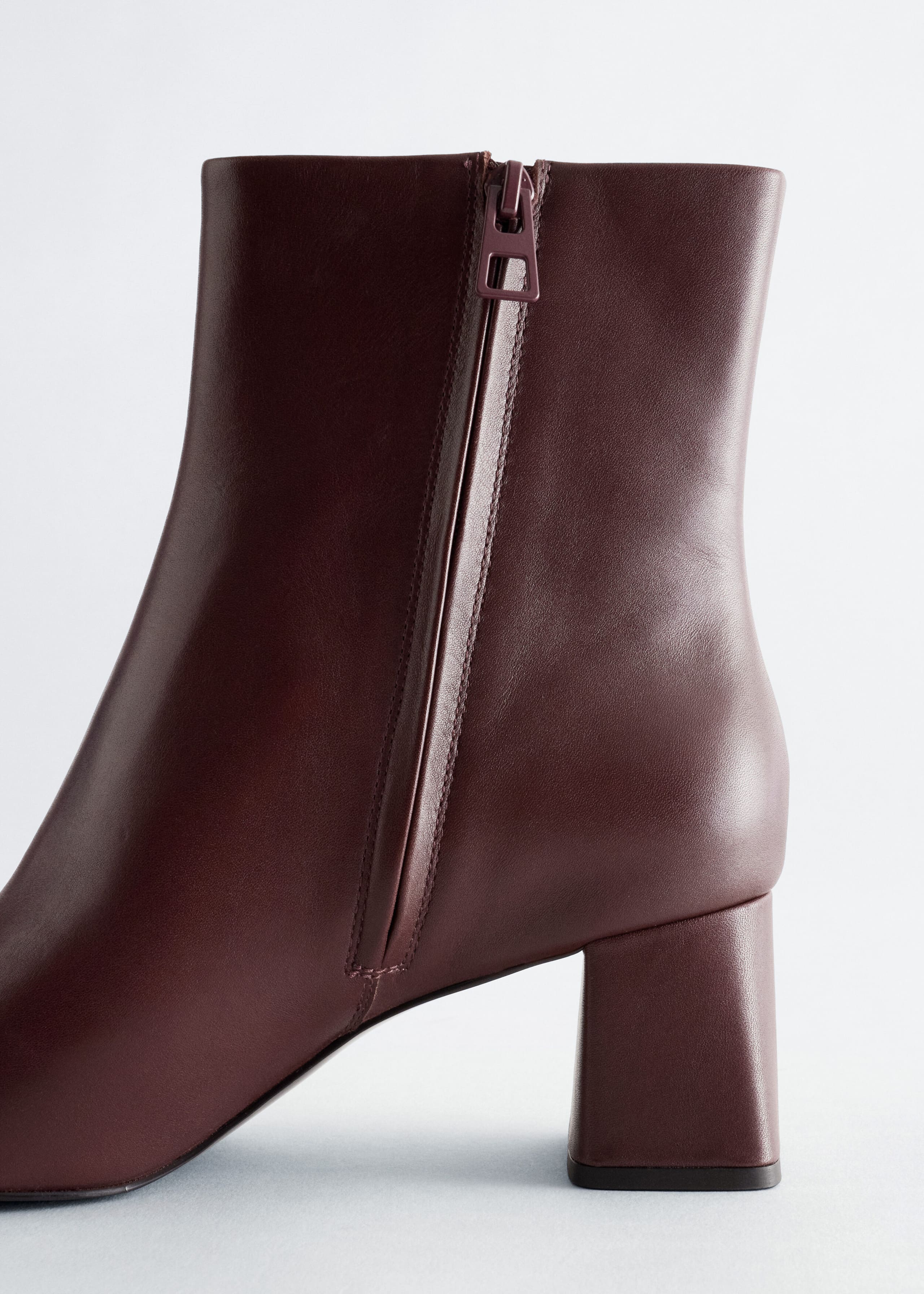 Leather Ankle Boots - {{variantName}} - Descriptive Detail