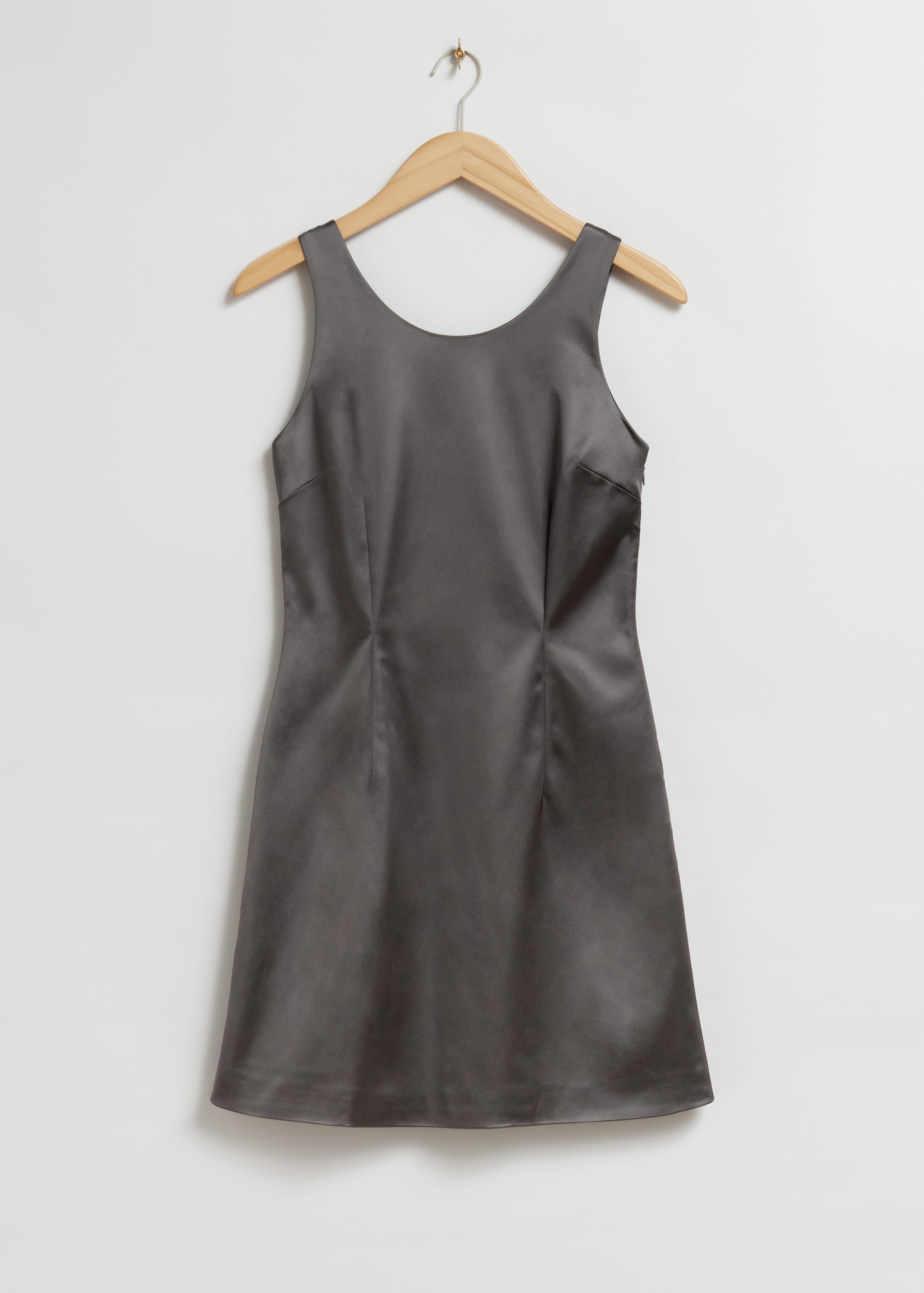 Se større billede: Kort satinkjole - Støvet grå - DAME | H&M DK 1