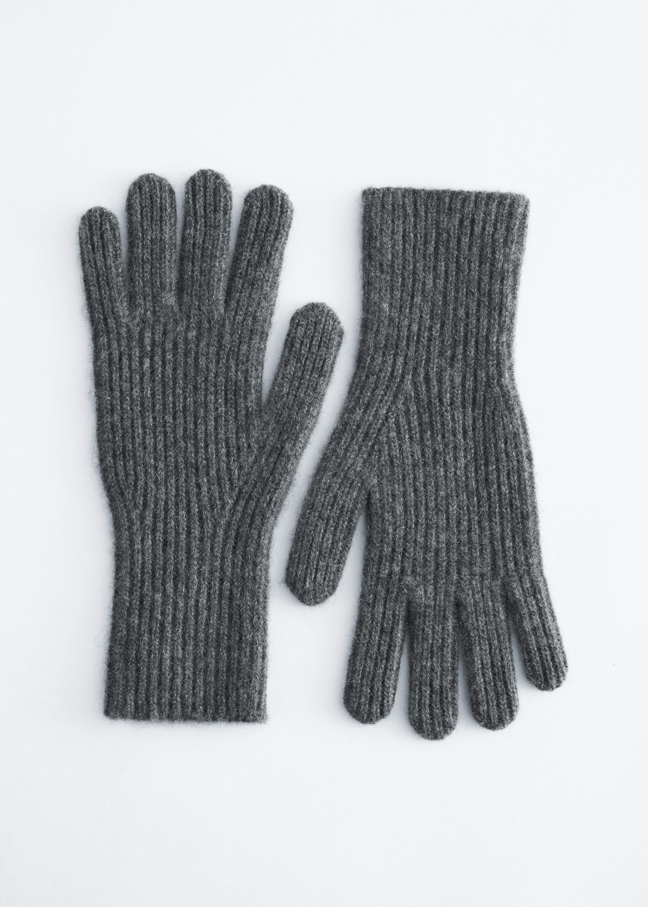 Ribbed Cashmere Gloves - Black - Still Life