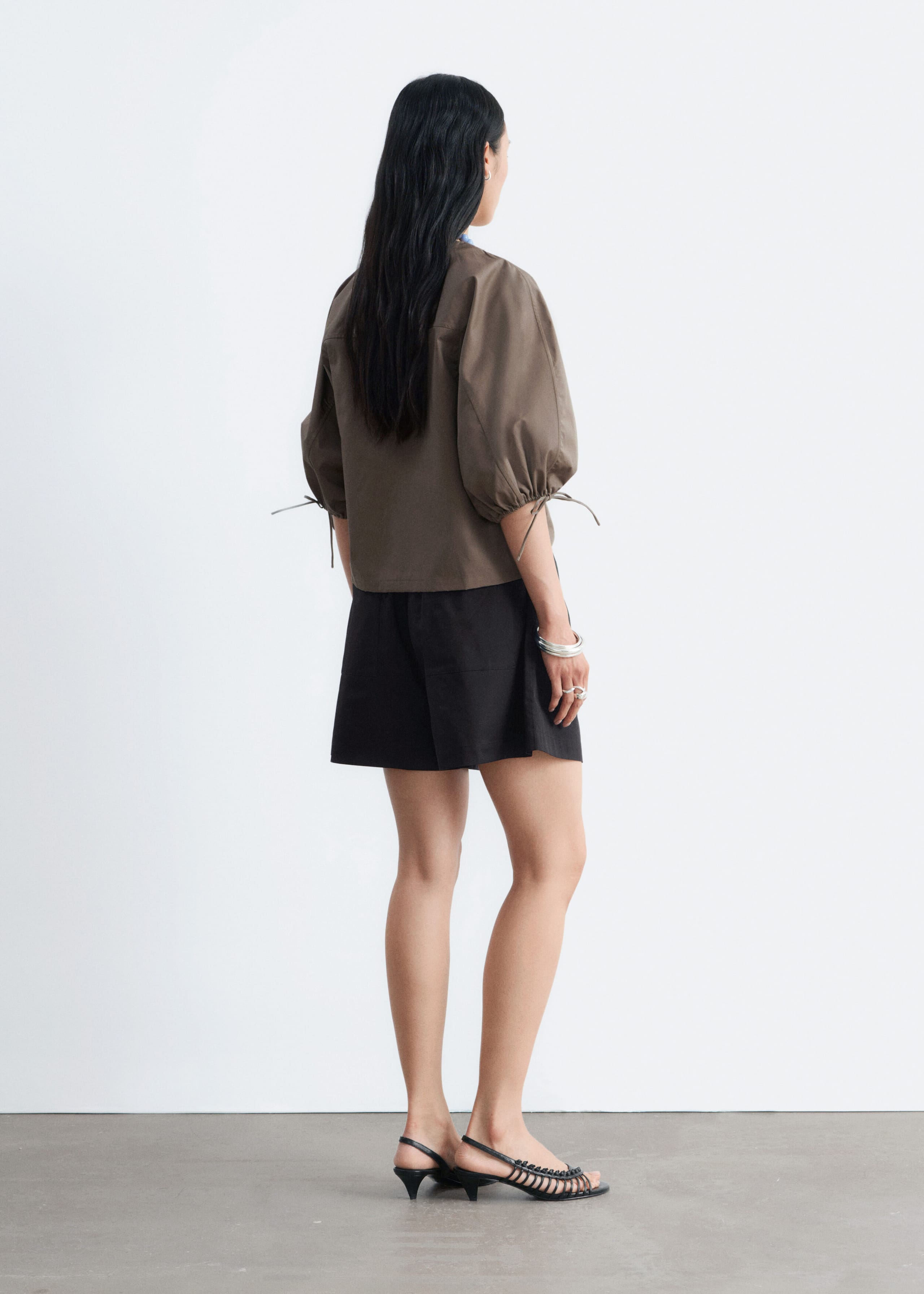 Image of Bluse aus Baumwolle mit voluminösen Ärmeln