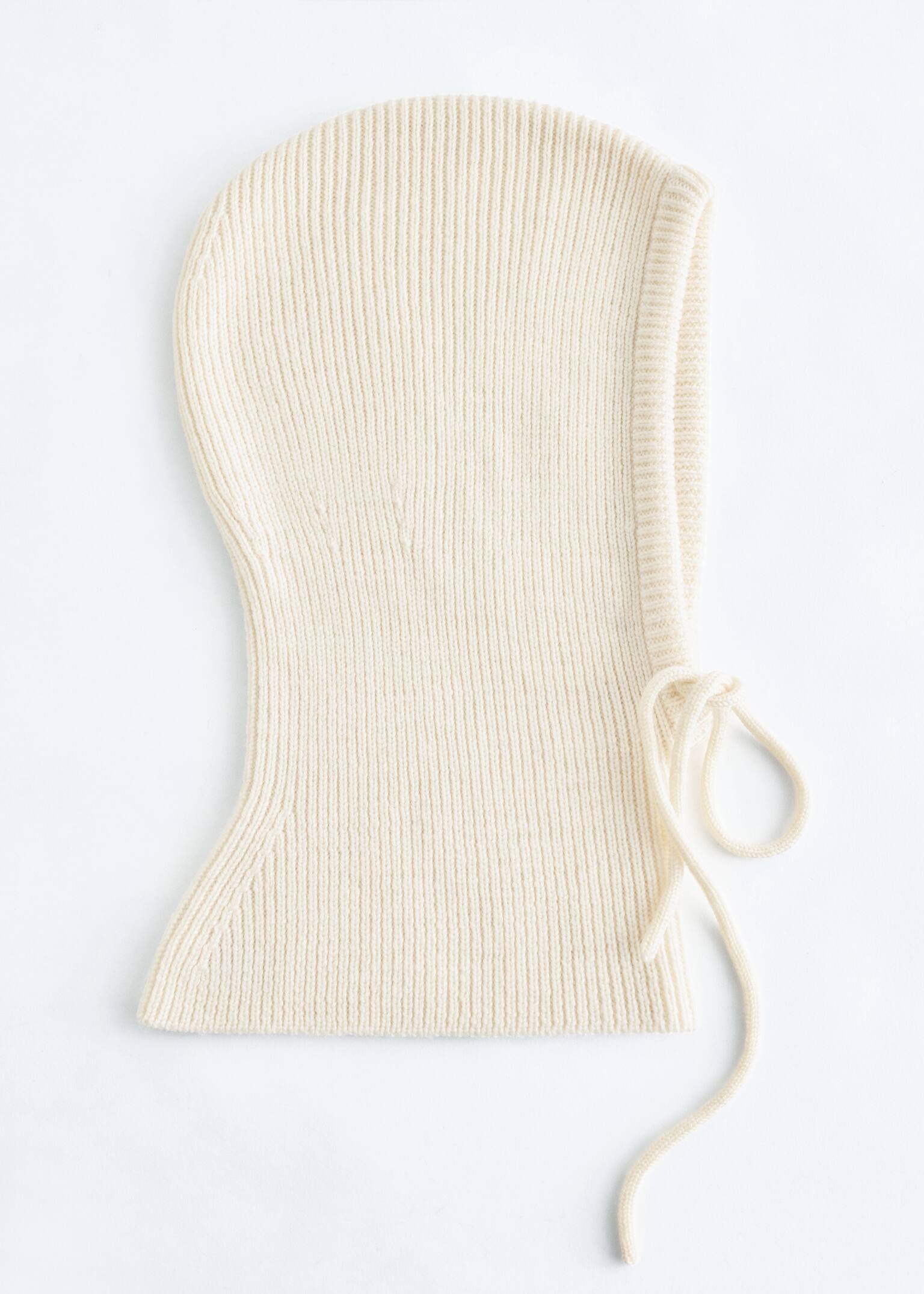 Oversized balaklava i ull - Cream/Svart/Red