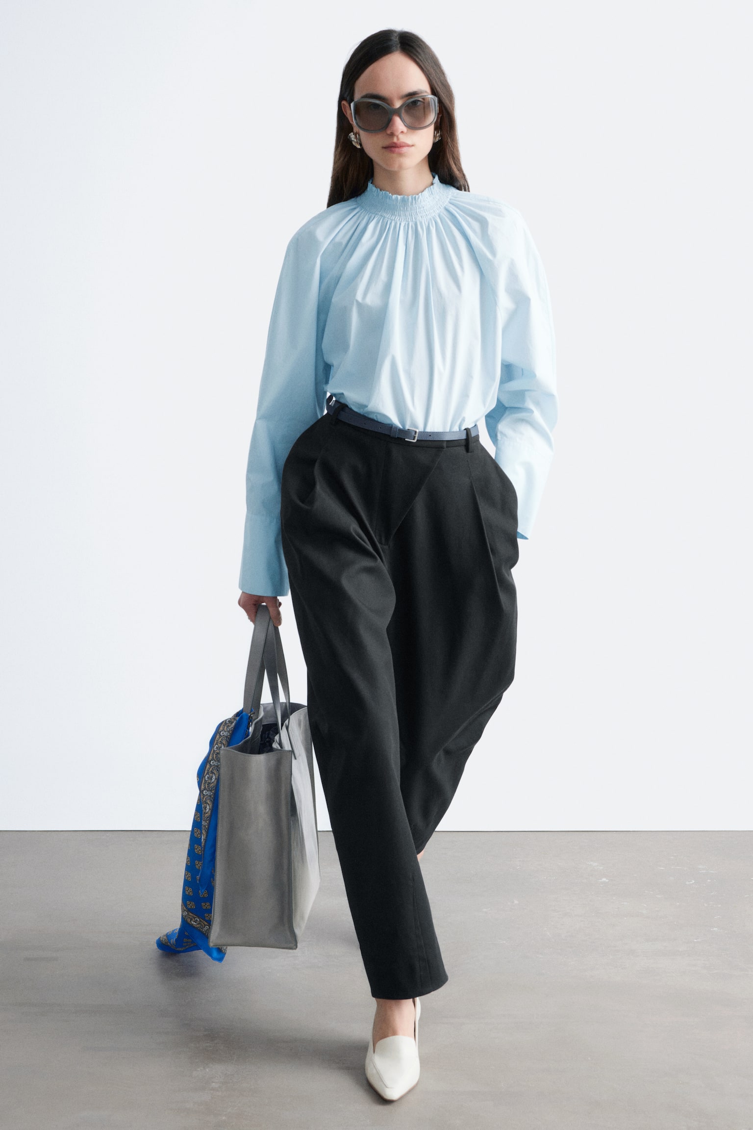 Blusa fruncida de cuello alzado - Azul claro - 6