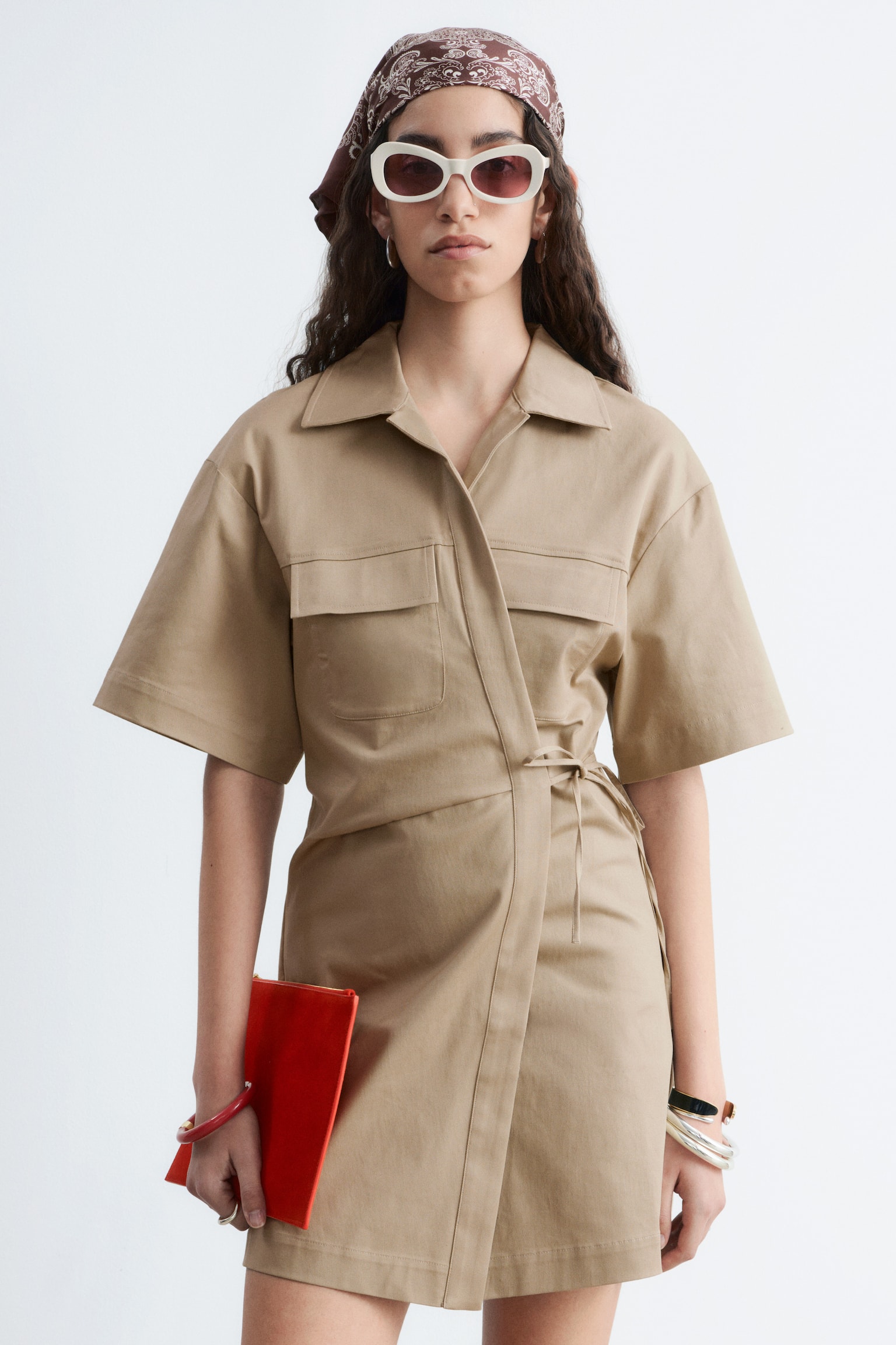 Miniklänning med omlott - Beige - 7