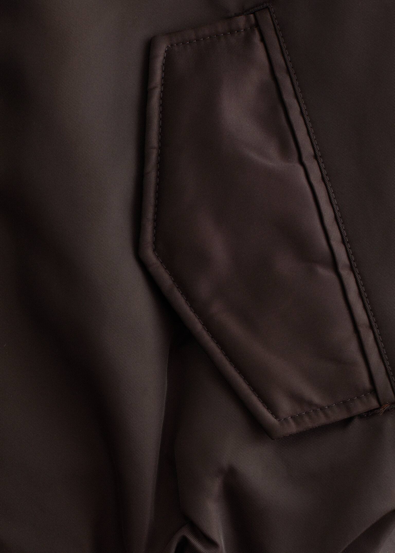 Verkürzte Bomberjacke - Dunkelbraun/Khaki-Braun - 7