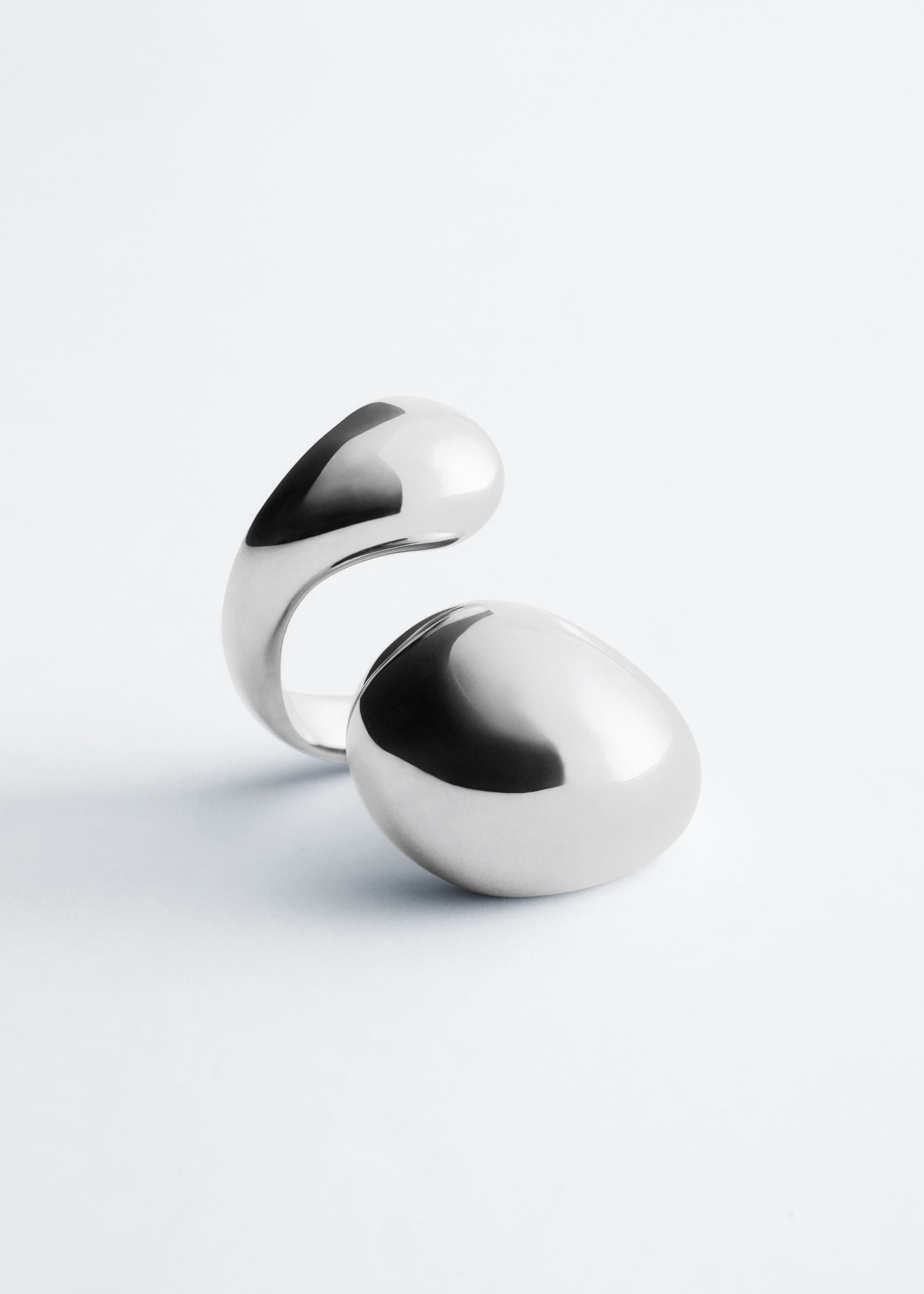 Image of Two-Twist Sculptural Ring