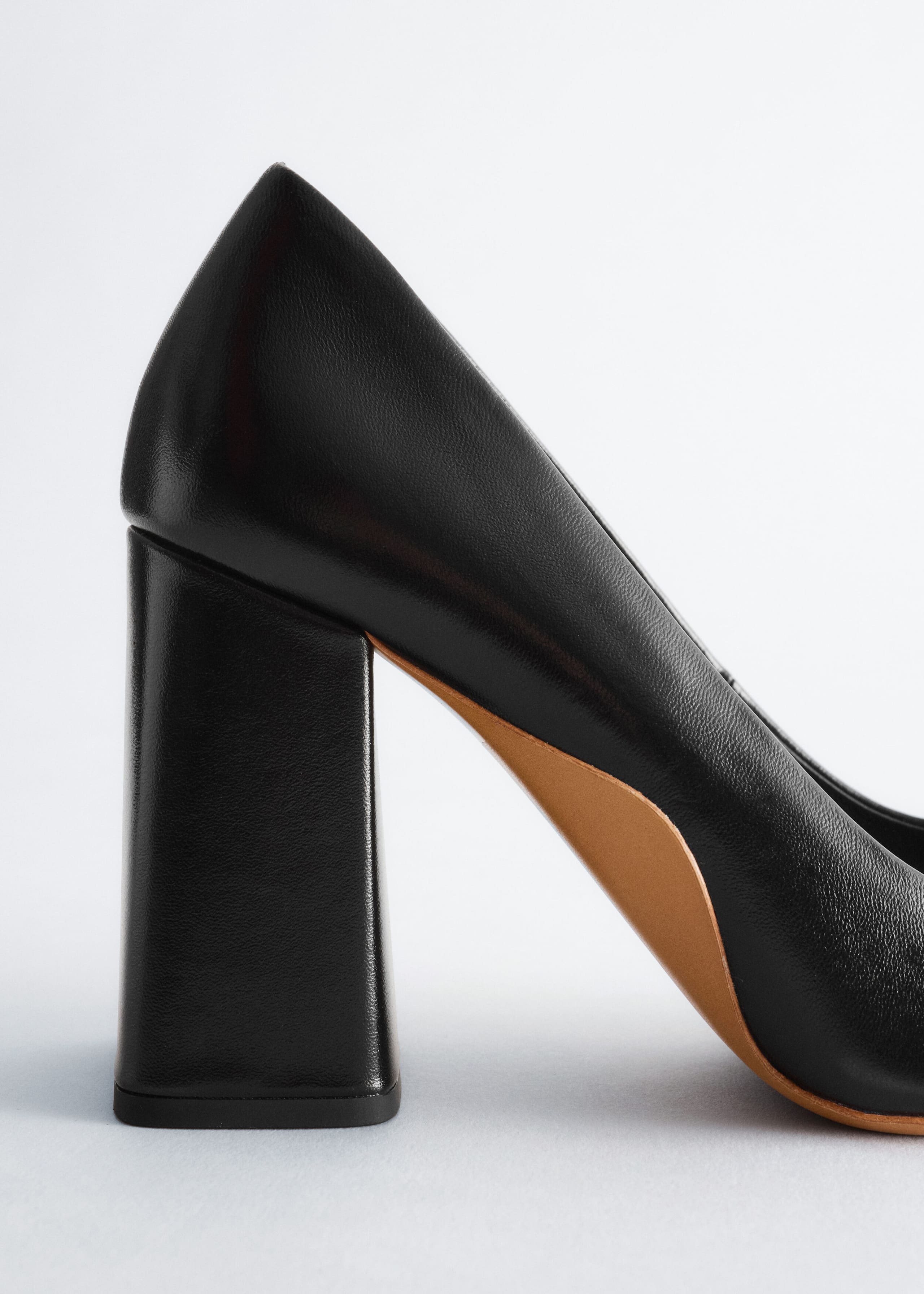 Pumps aus Veloursleder mit Blockabsatz - Khaki - Stillleben