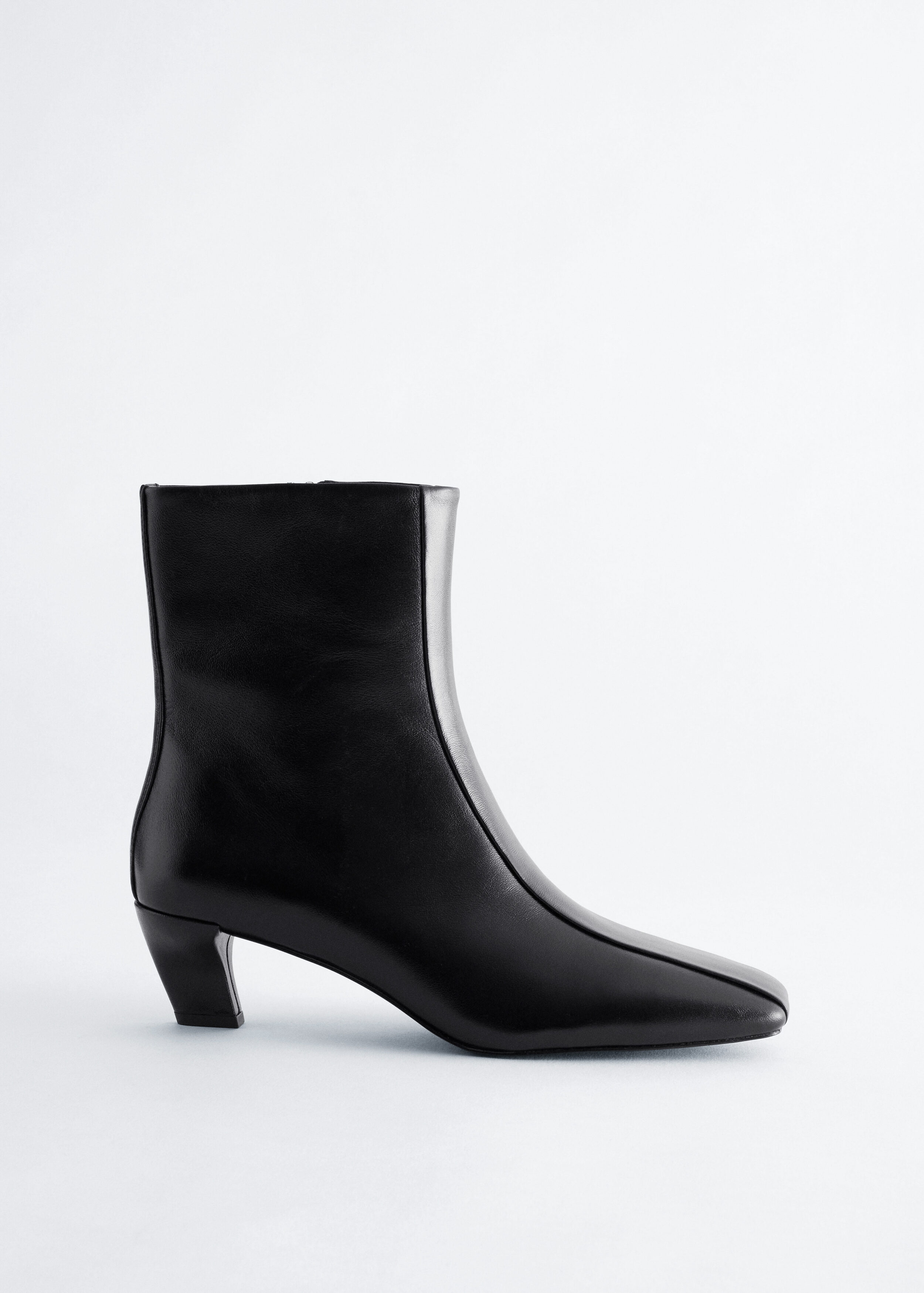 & Other Stories Kitten Heel Leather Ankle Boots - Black - Ankle boots | & Other Stories GG