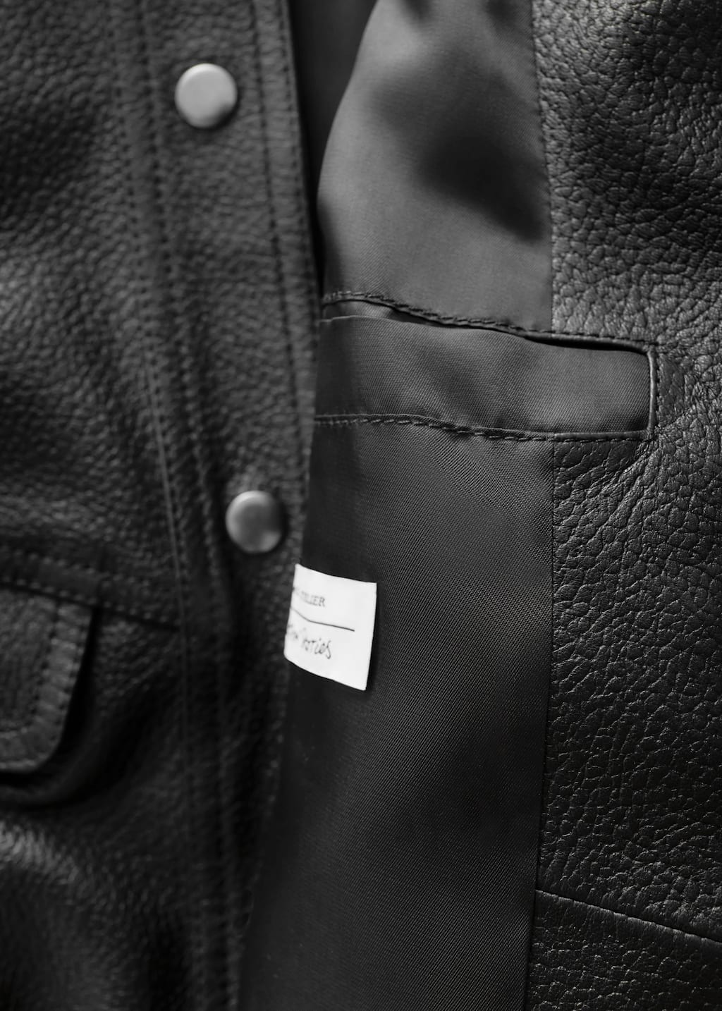 Boxy Buttoned Leather Jacket - {{variantName}} - Descriptive Detail