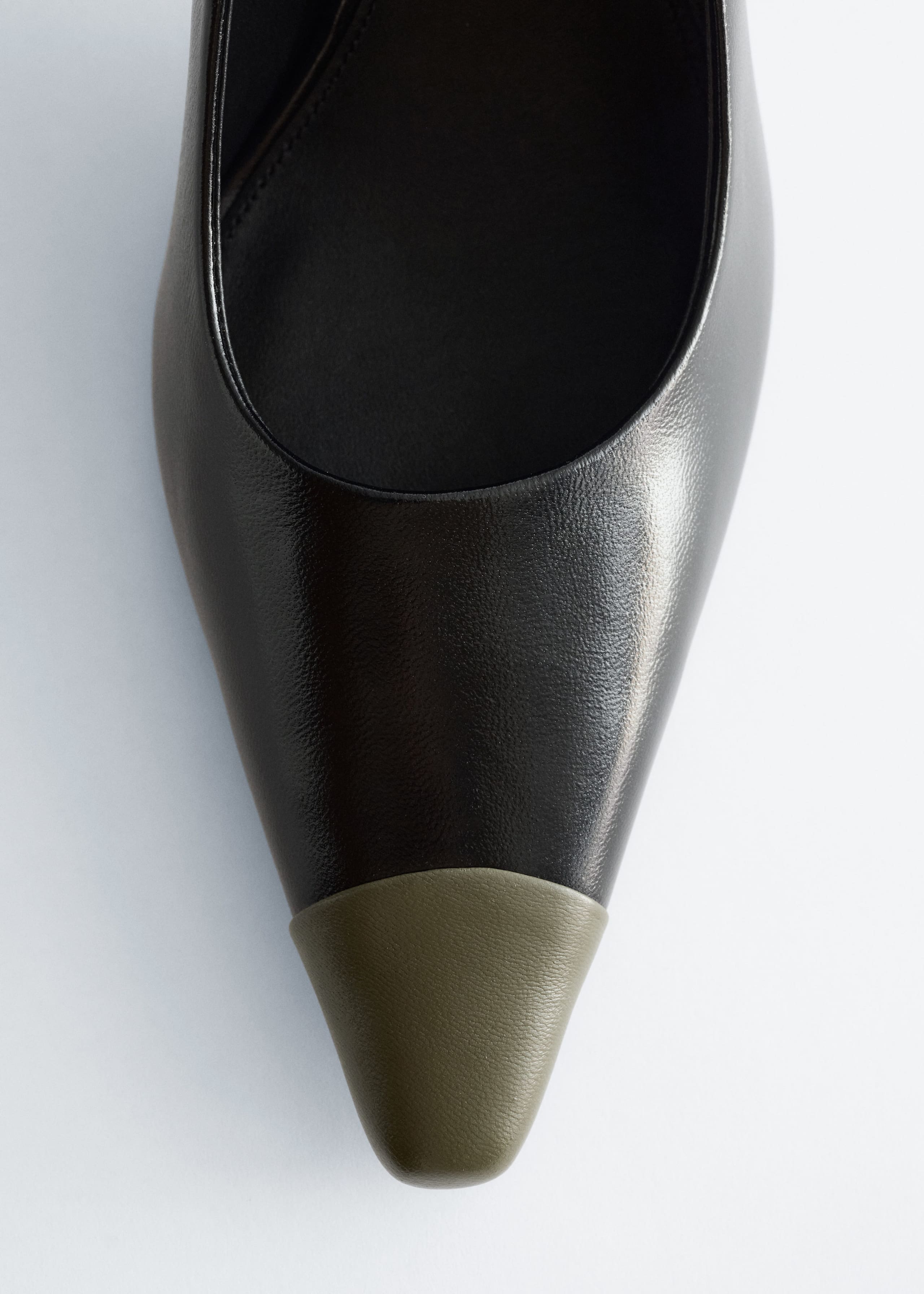 Image of Colour-Blocked Leather Pumps