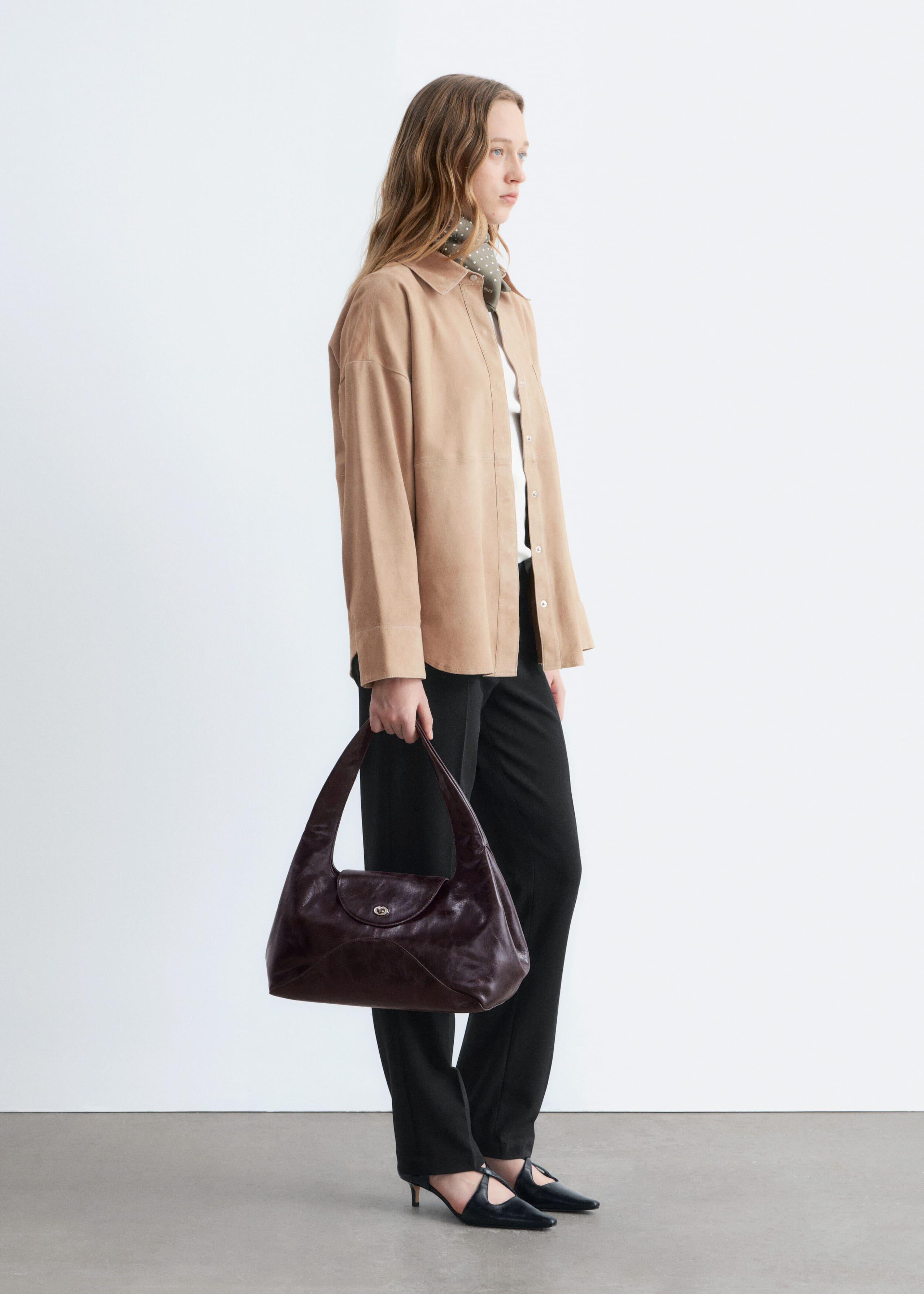 Image of Pantaloni sartoriali con pieghe pressate