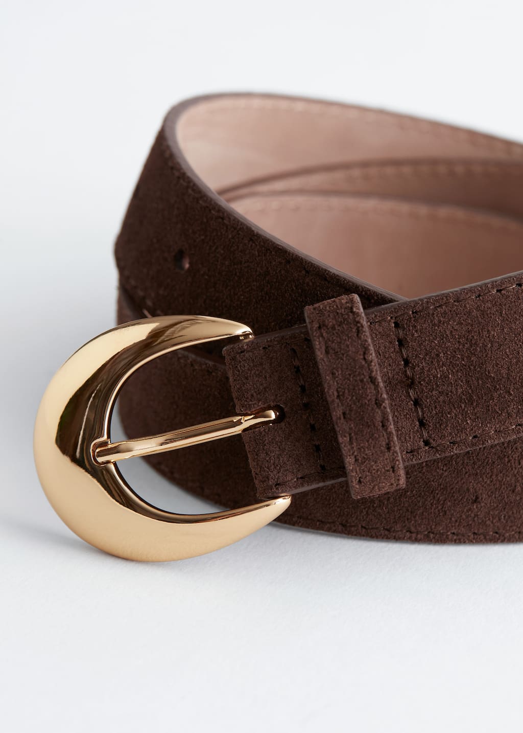 Image of Ceinture en cuir à boucle en forme de croissant