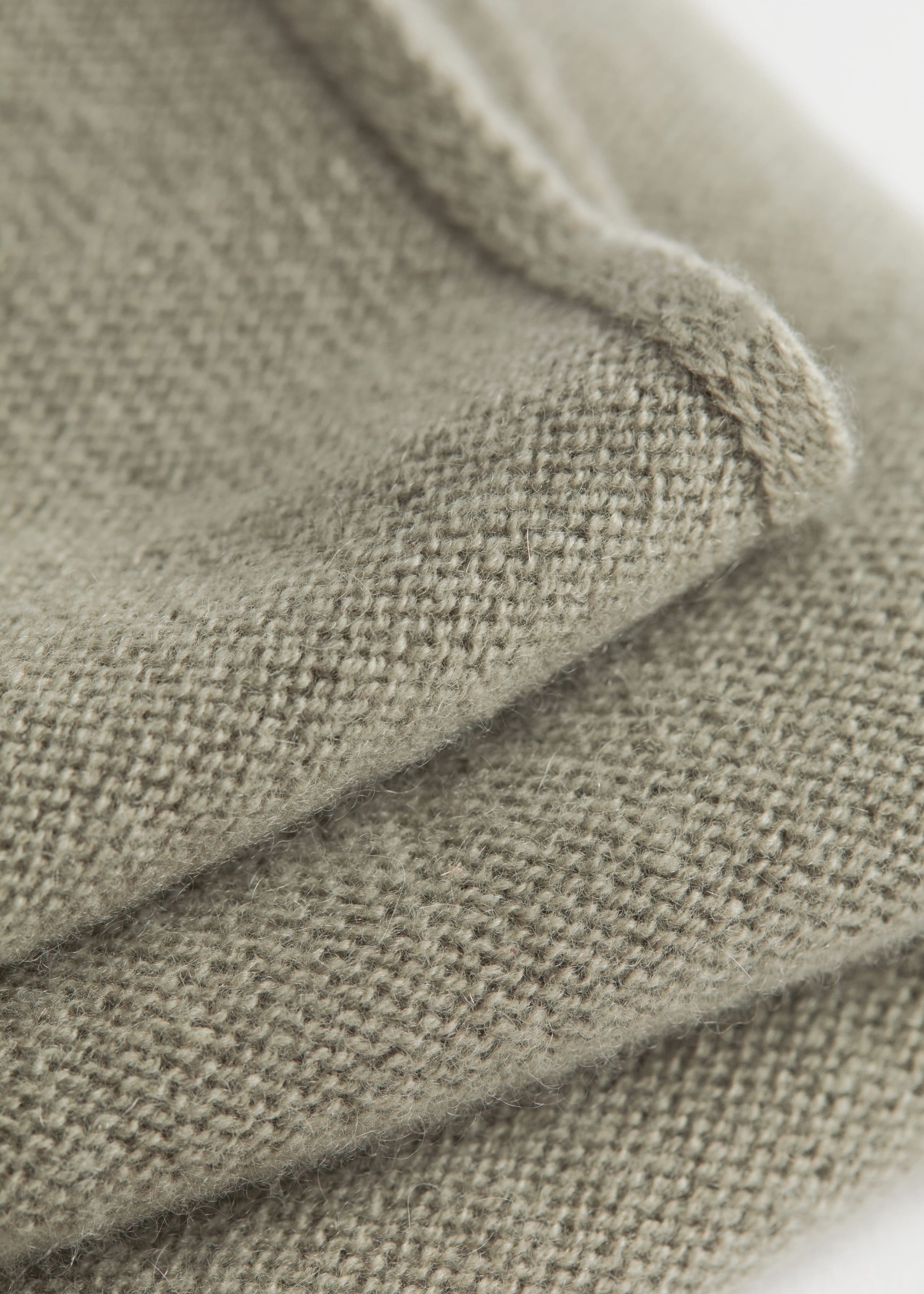 CashmereBlanketScarf - {{variantName}} - Descrizione dettagliata