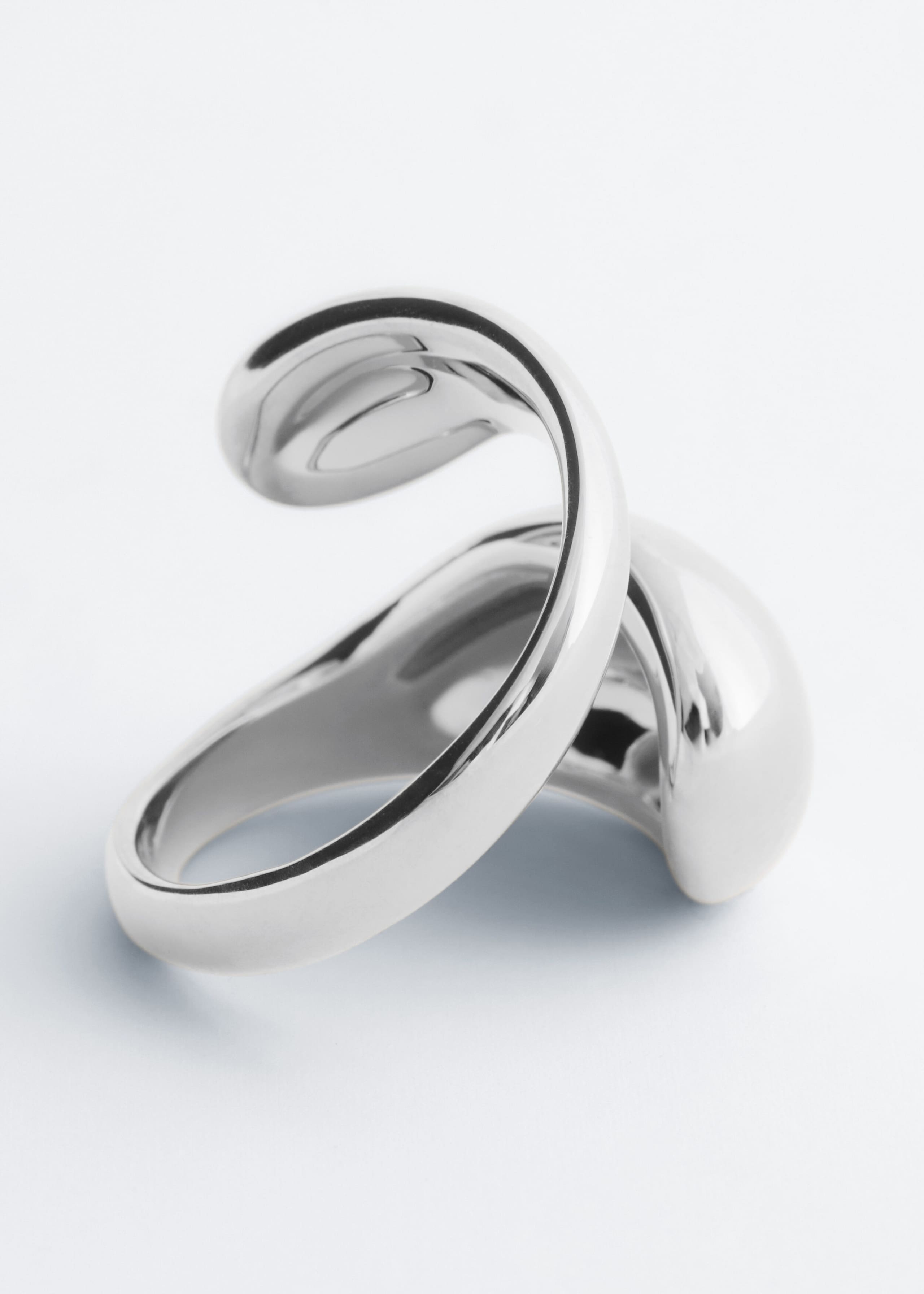 Double-Twist Sculptural Ring - Gold/Beige - Still Life