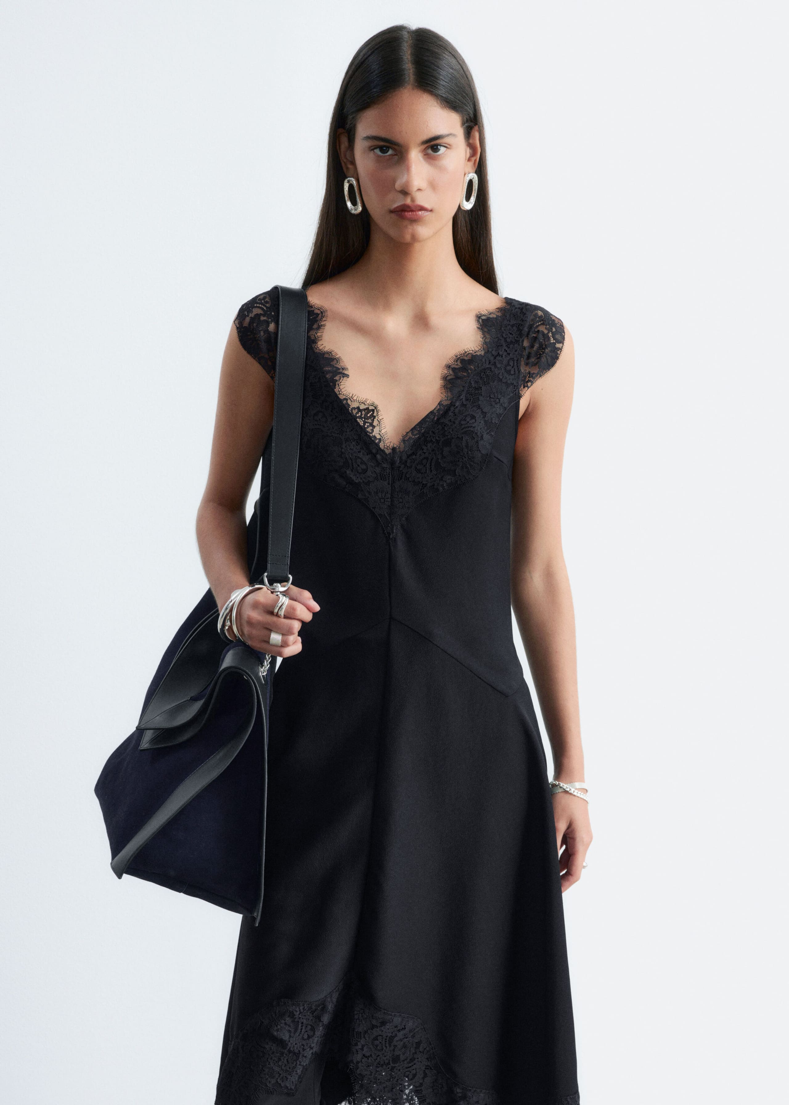 Robe midi à bordures en dentelle - Noir - Lookbook
