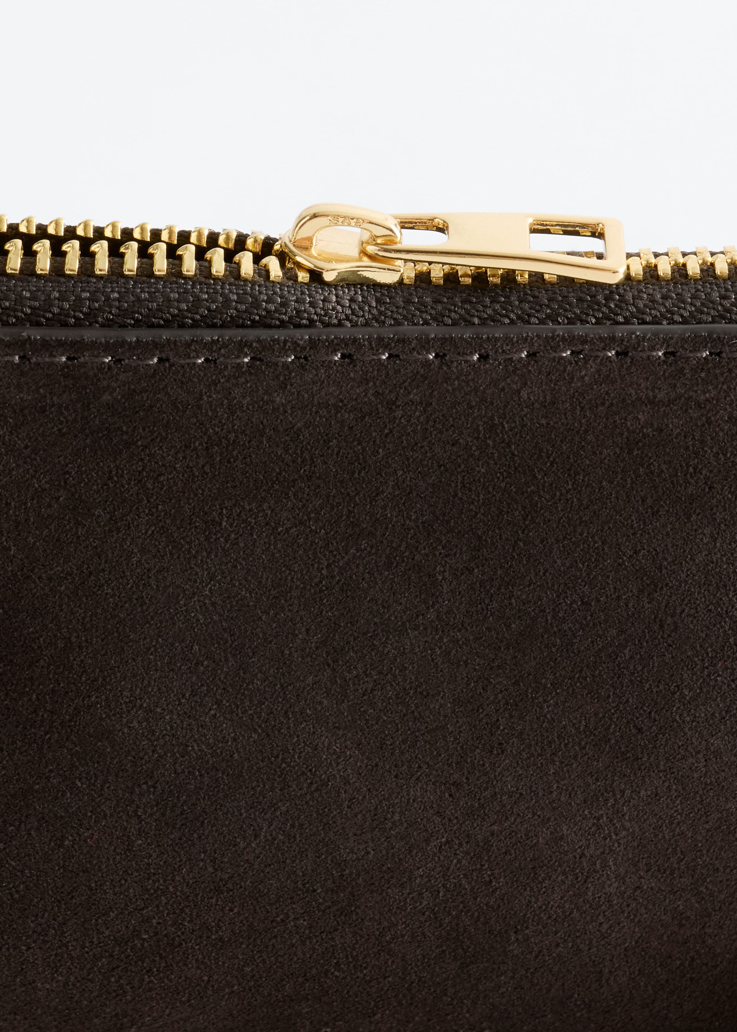 Small Wallet - {{variantName}} - Descriptive Detail