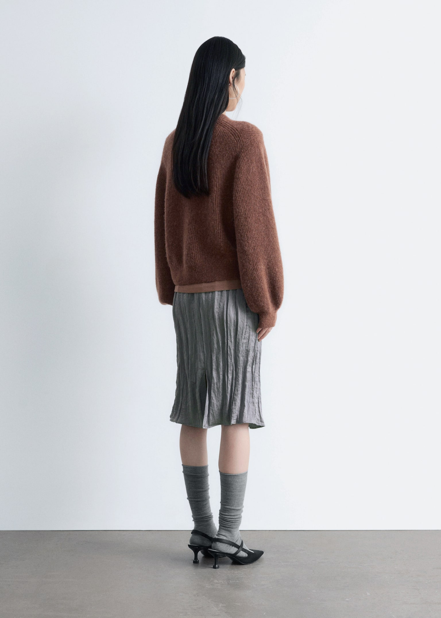 Pullover mit Ballonärmeln aus Alpaka-Mix - Braun/Navyblau/Rot - 8