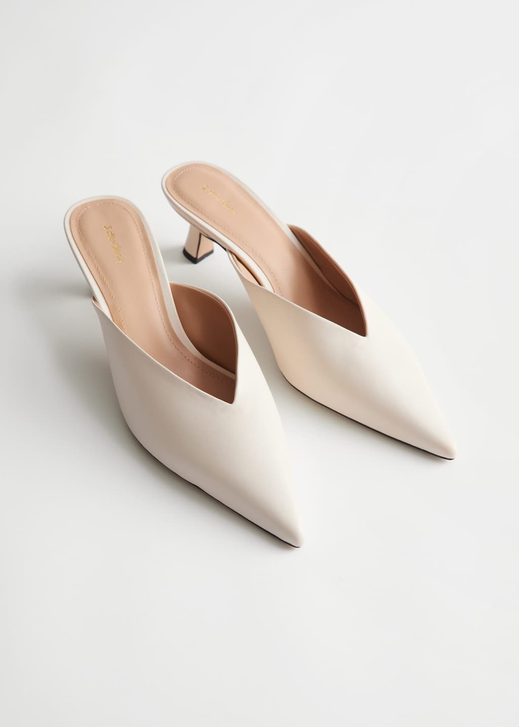 Kitten Heel Leather Mules - Cream - Natura morta