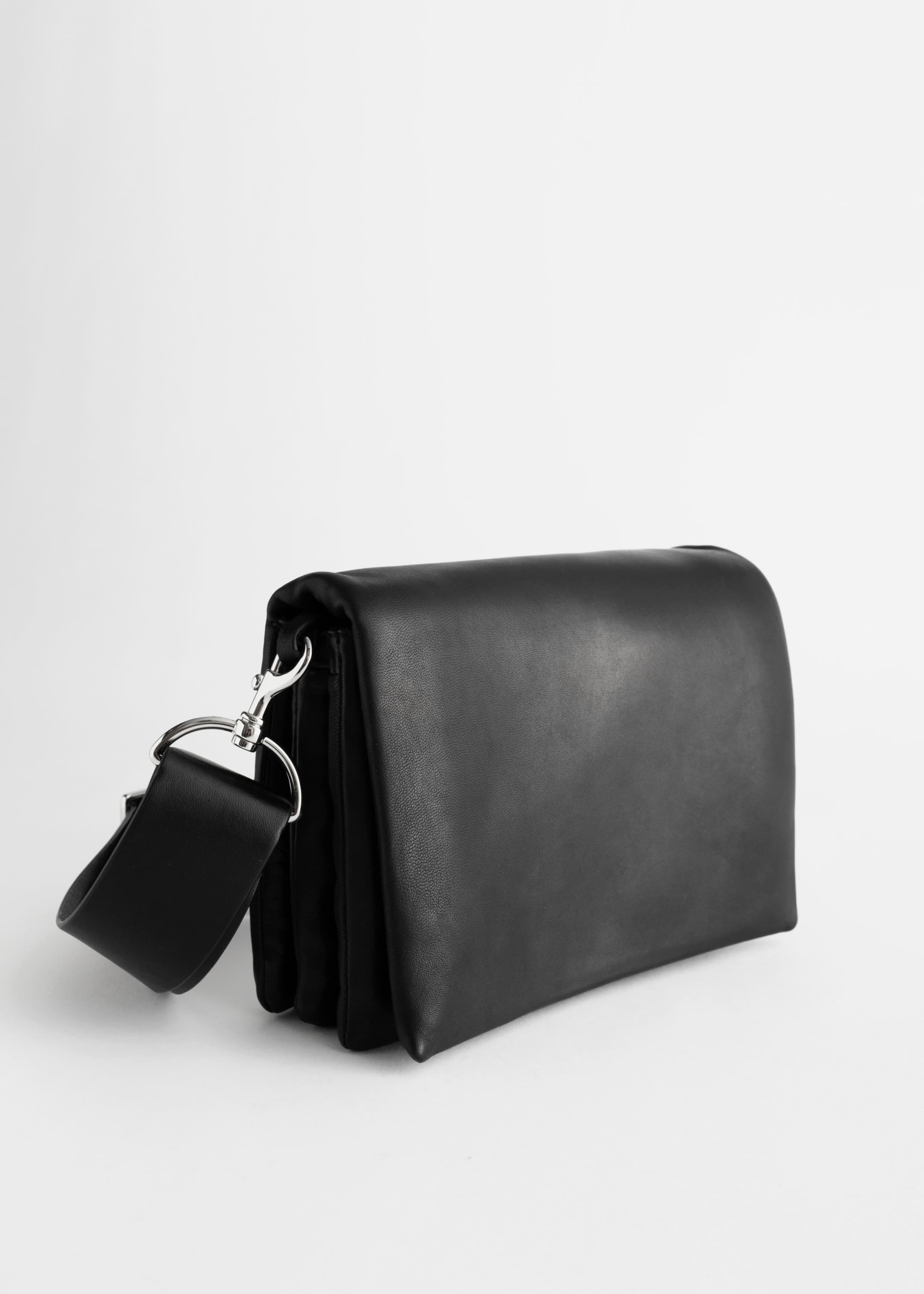 Größeres Bild ansehen: Umhängetasche aus chromfreiem Leder - Schwarz - Ladies | H&M DE 1