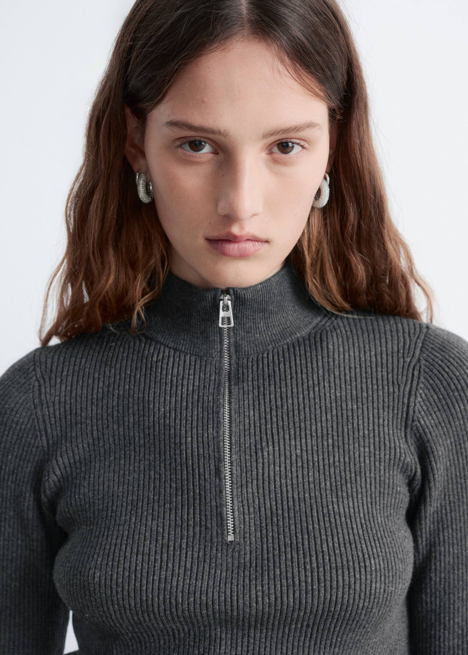 Korkeakauluksinen vetoketjuneule - Harmaa/kermanväriset raidat/Black/White - 6