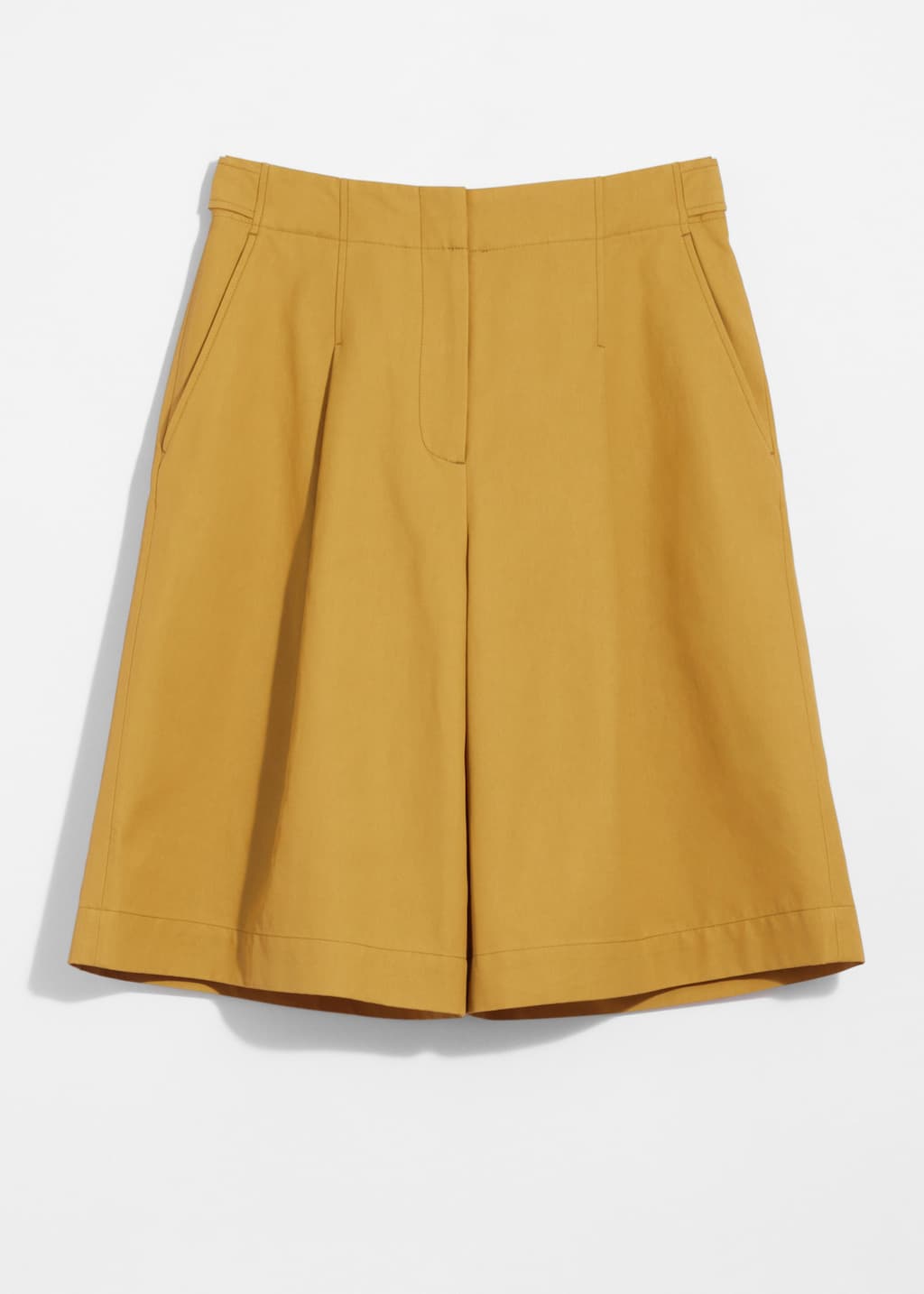 Image of Knielange Shorts