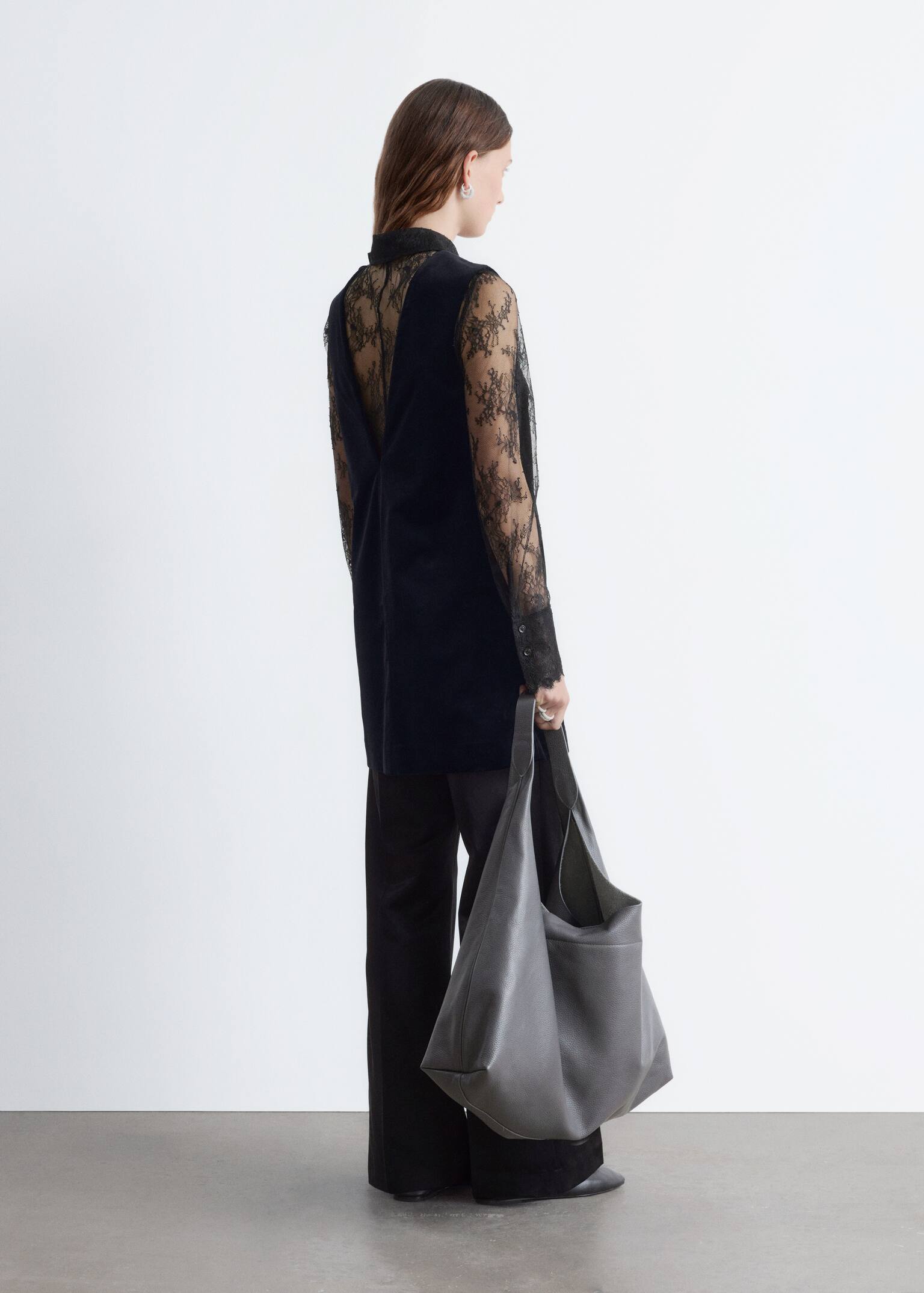 Minikjole i fløjl med åben ryg - Sort - 5