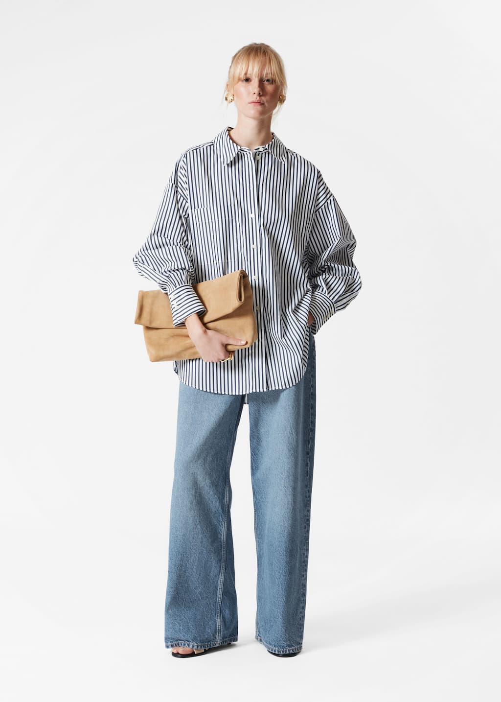 Oversized Shirt - Light Blue Stripes - Lookbook