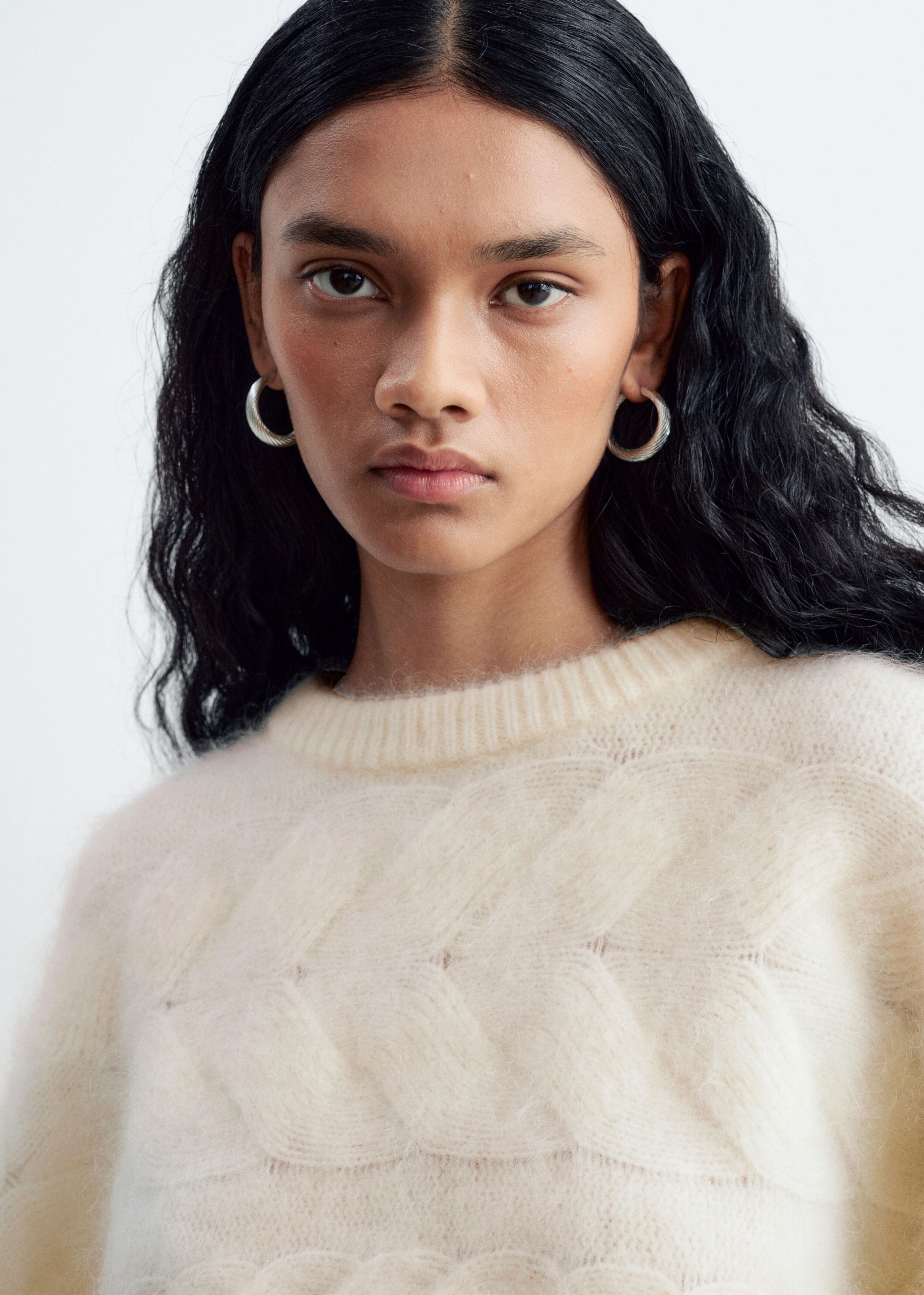 Pullover aus Mohairmischung mit Zopfstrickmuster - Weiß - Lookbook