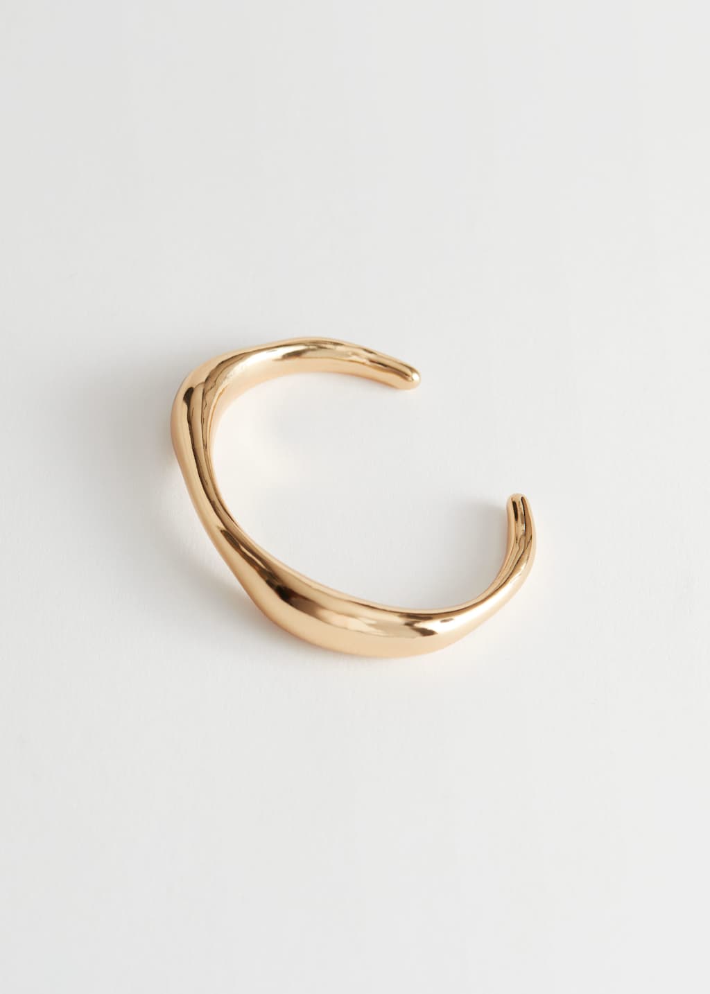 OpenCuffBracelet - Gold - Bodegón