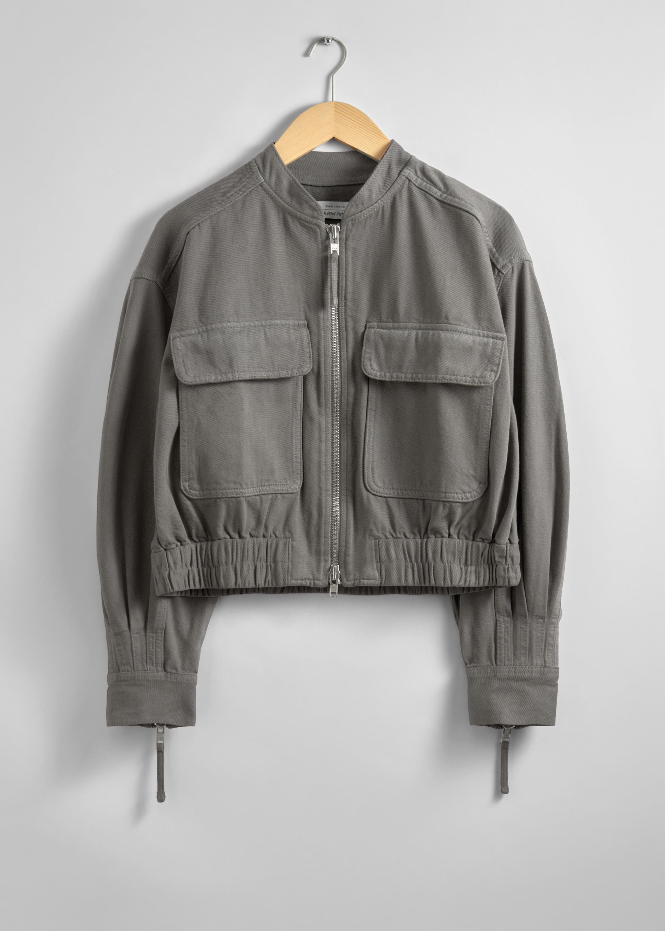 Kastenförmige Utility-Jacke - Grau - Stillleben