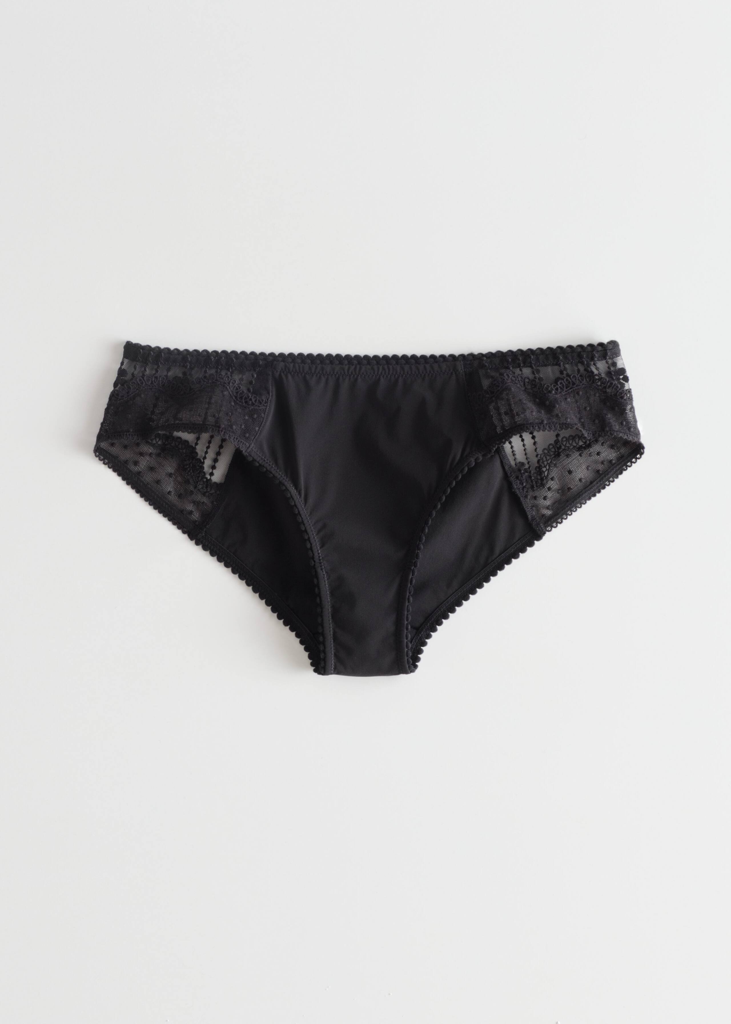 Scalloped Lace Briefs - Black - Natura morta