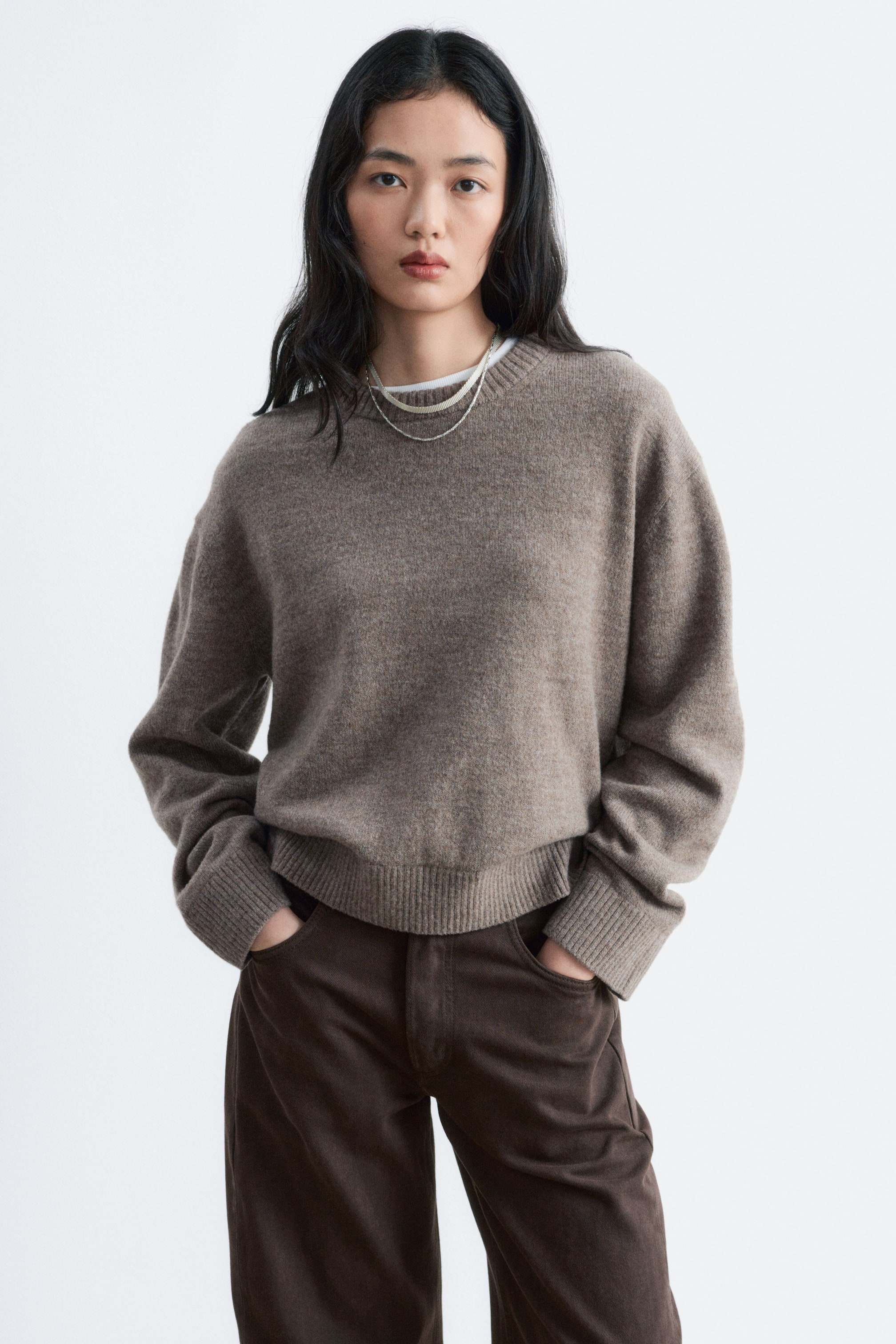 Visa större bild: Boxig stickad tröja - Mörk mullvad - DAM | H&M FI 1