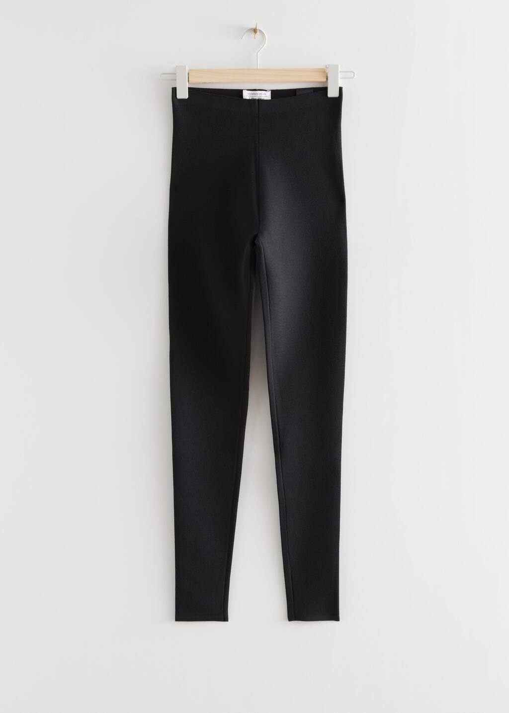Slim Leggings - Black - Still Life