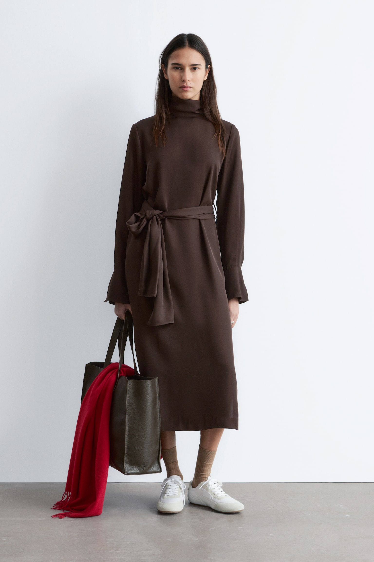 Midi-jurk met sjaalkraag - Donkerbruin - 1