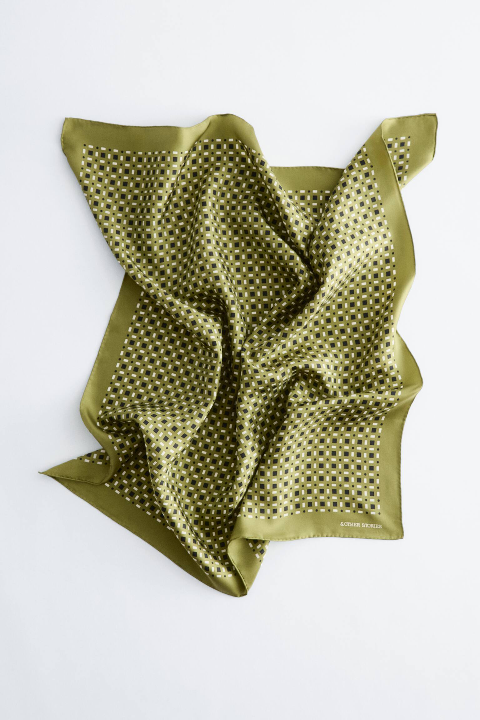 צעיף משי בהדפס גאומטרי - ירוק/הדפס גאומטרי/בז'/דוגמה גאומטרית - 3