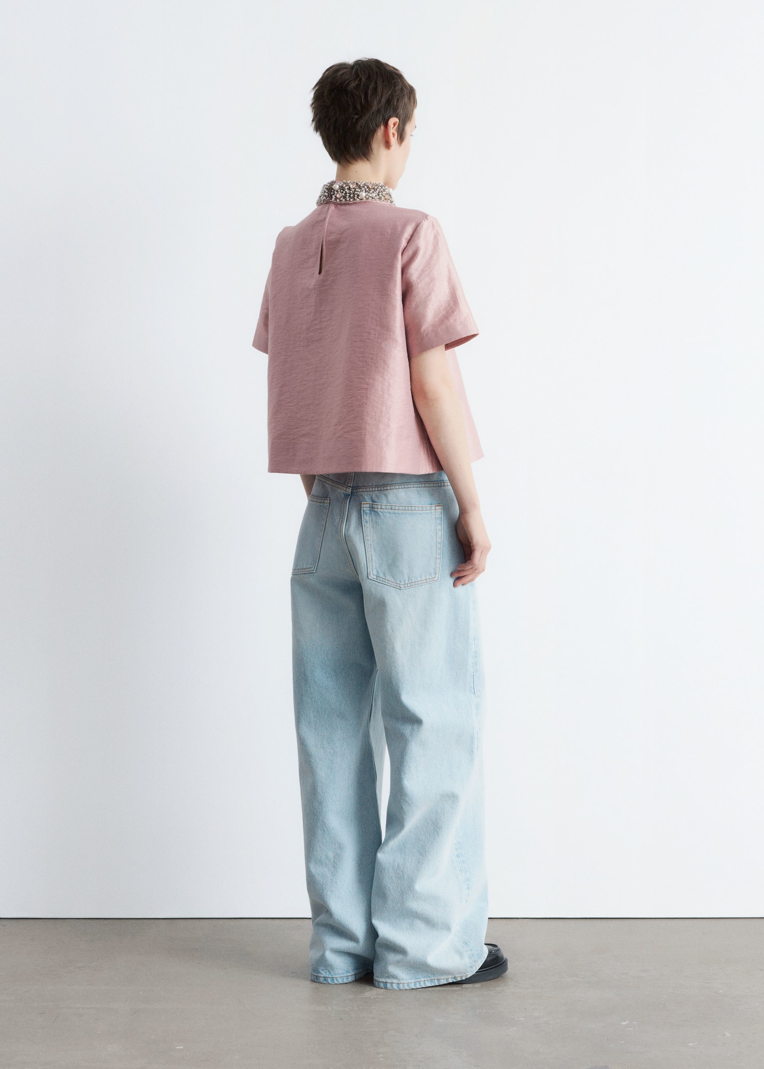 Short-Sleeve Pearl-Embroidered Blouse - Dusty Pink - 5